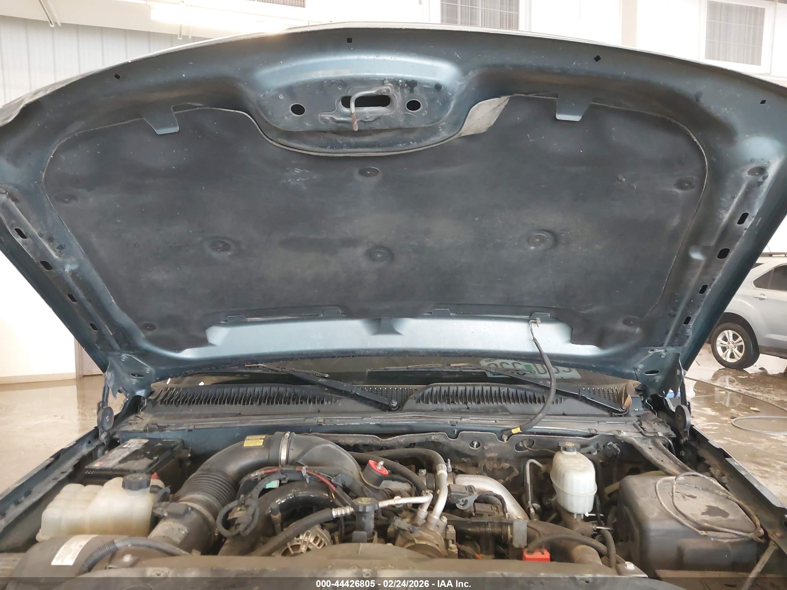CHEVROLET SILVERADO image 10