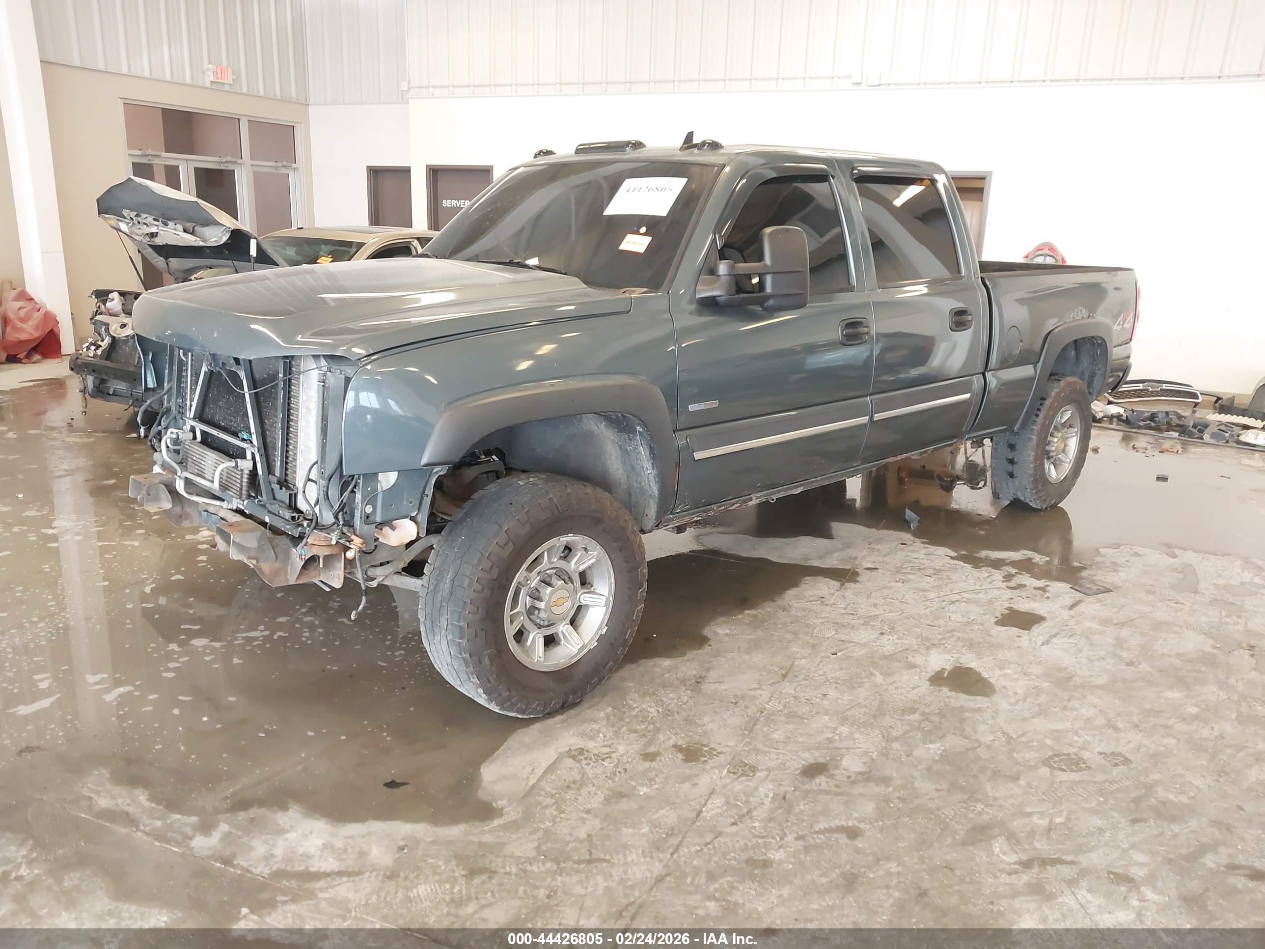 CHEVROLET SILVERADO image 2