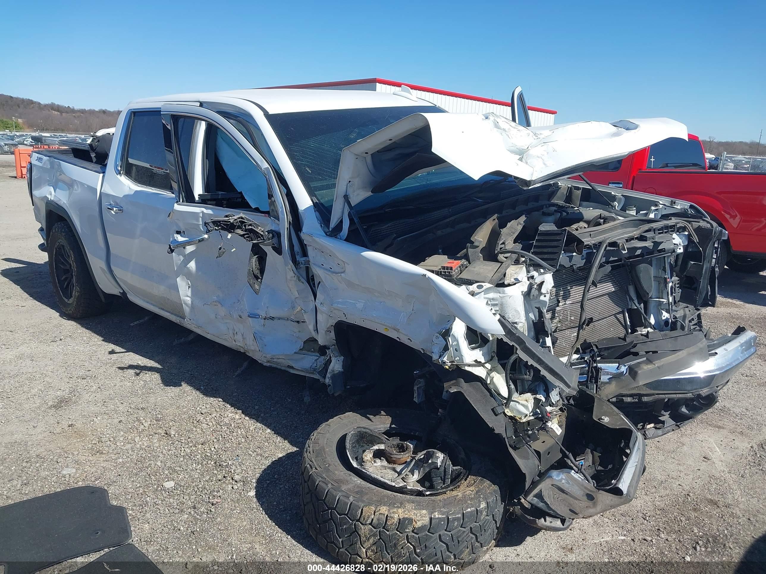 GMC SIERRA image 6