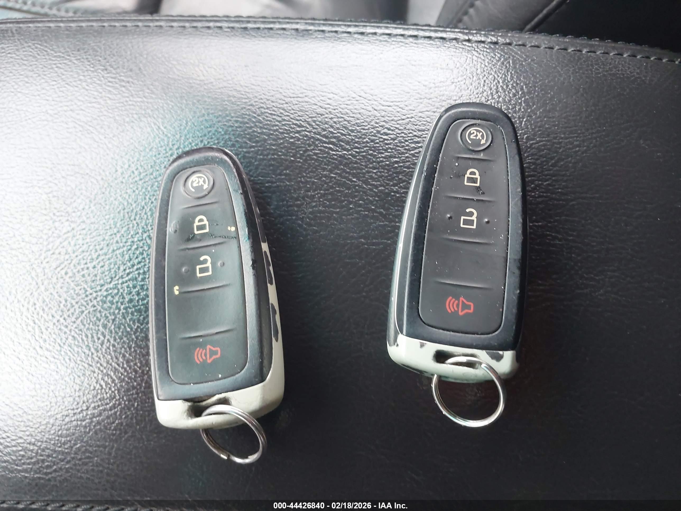 FORD EXPLORER image 11