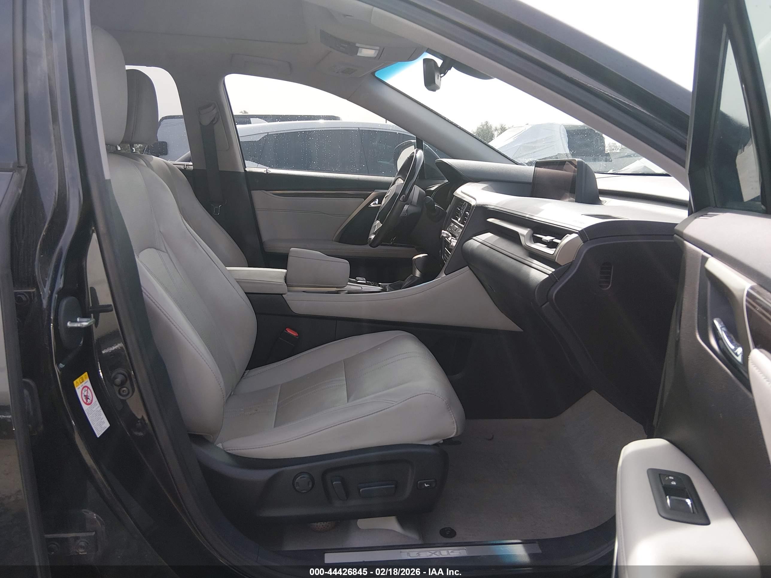 LEXUS RX image 5