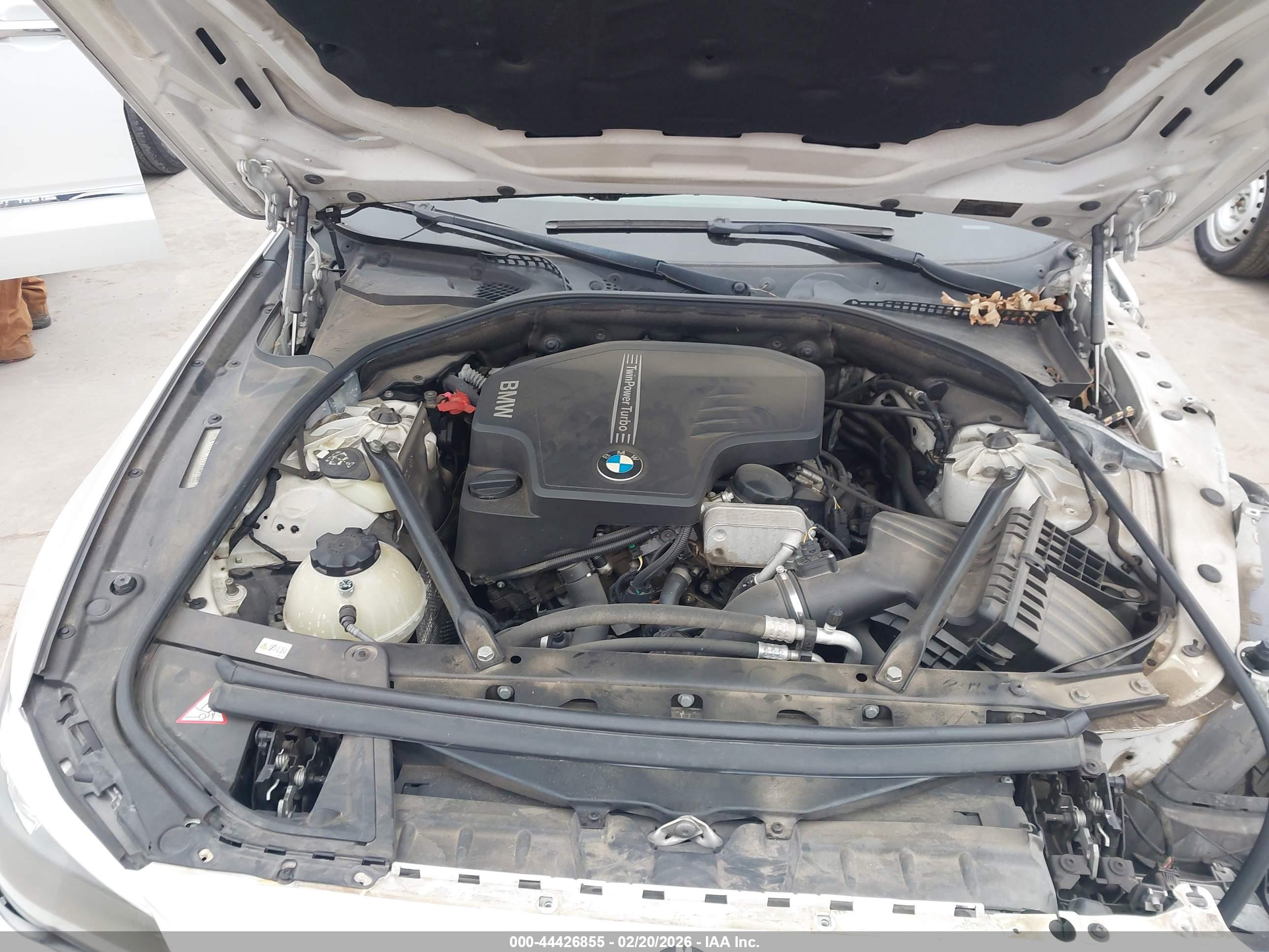 BMW 528I image 10