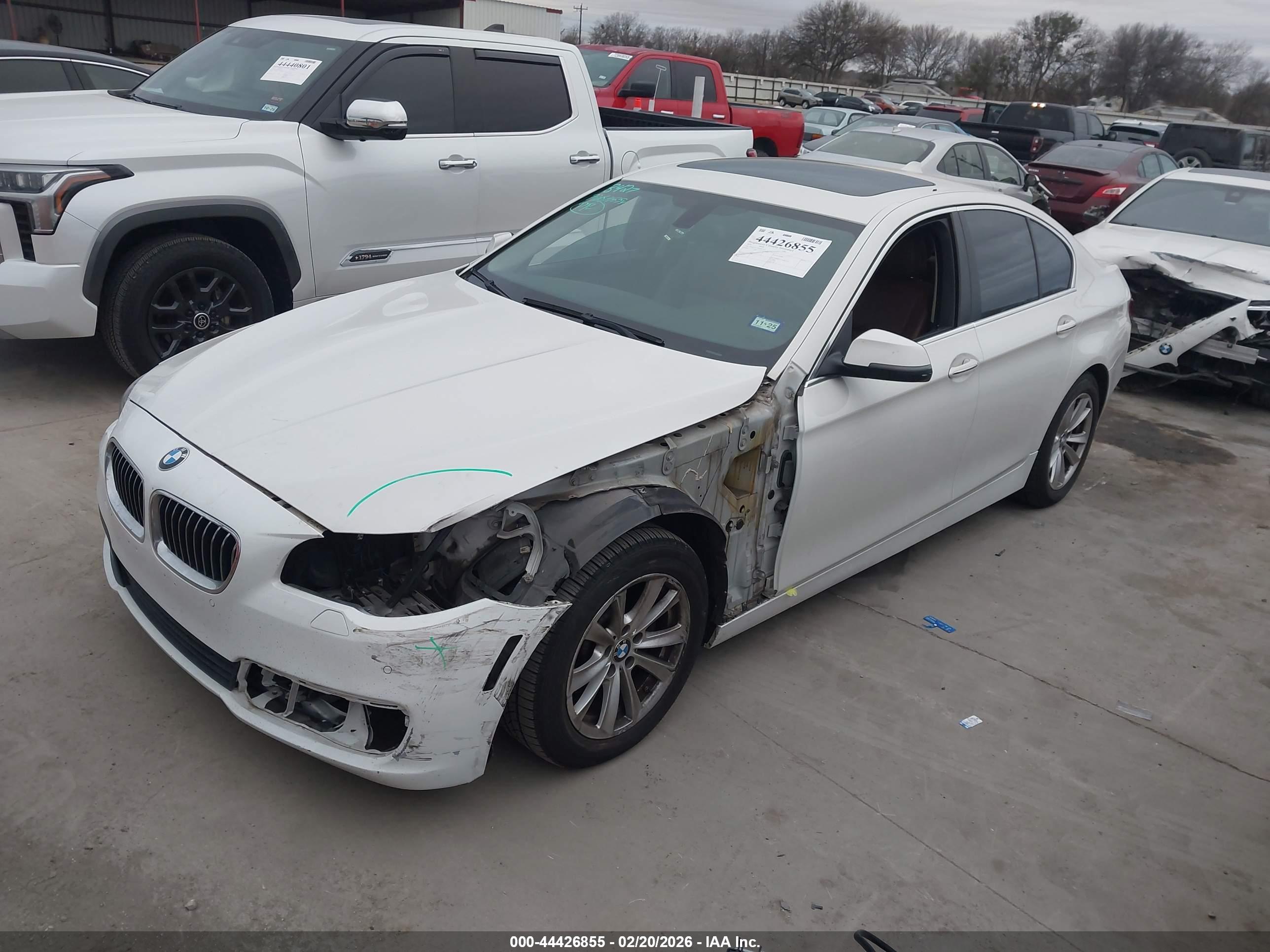 BMW 528I image 2