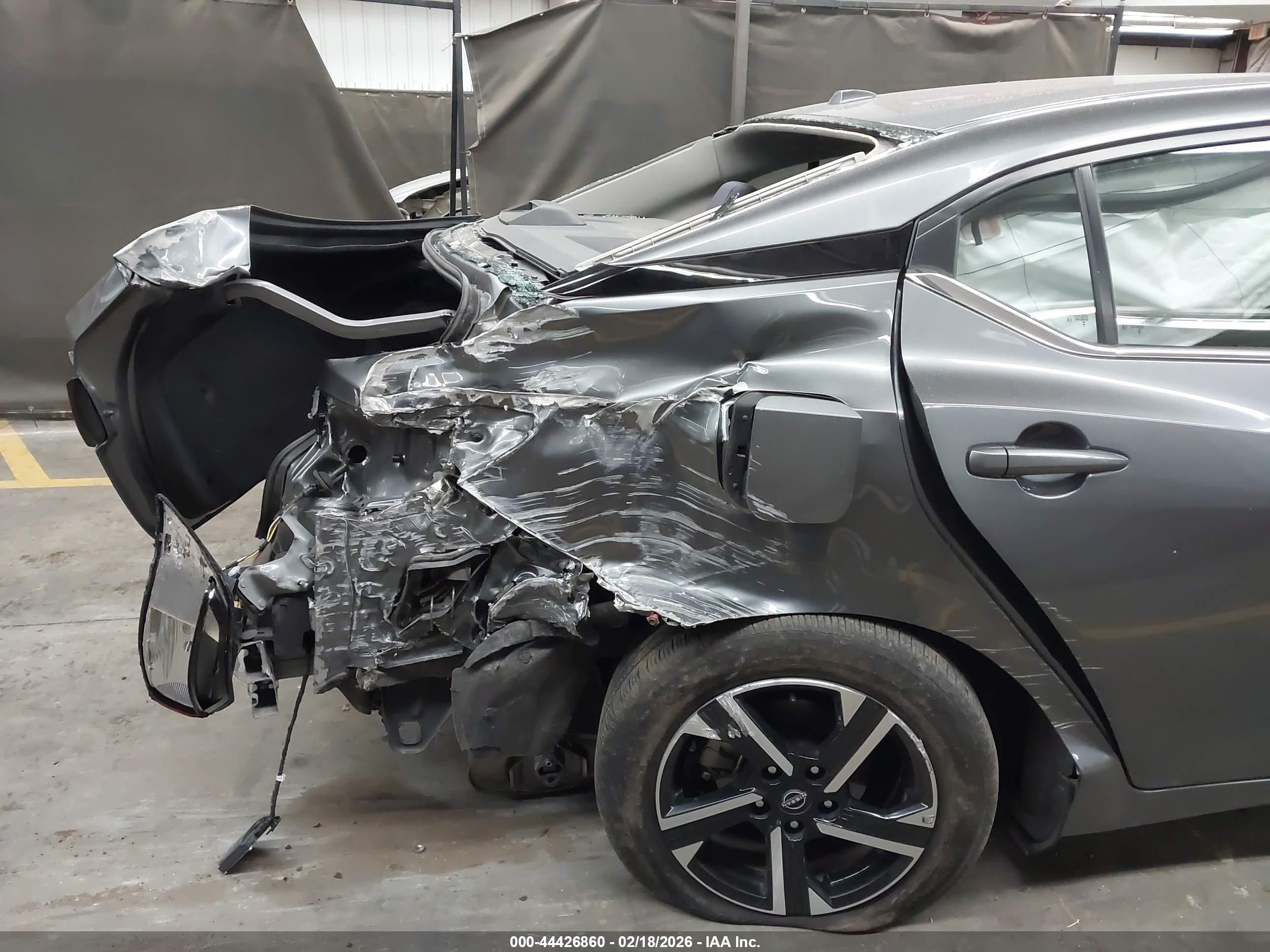 NISSAN SENTRA image 6