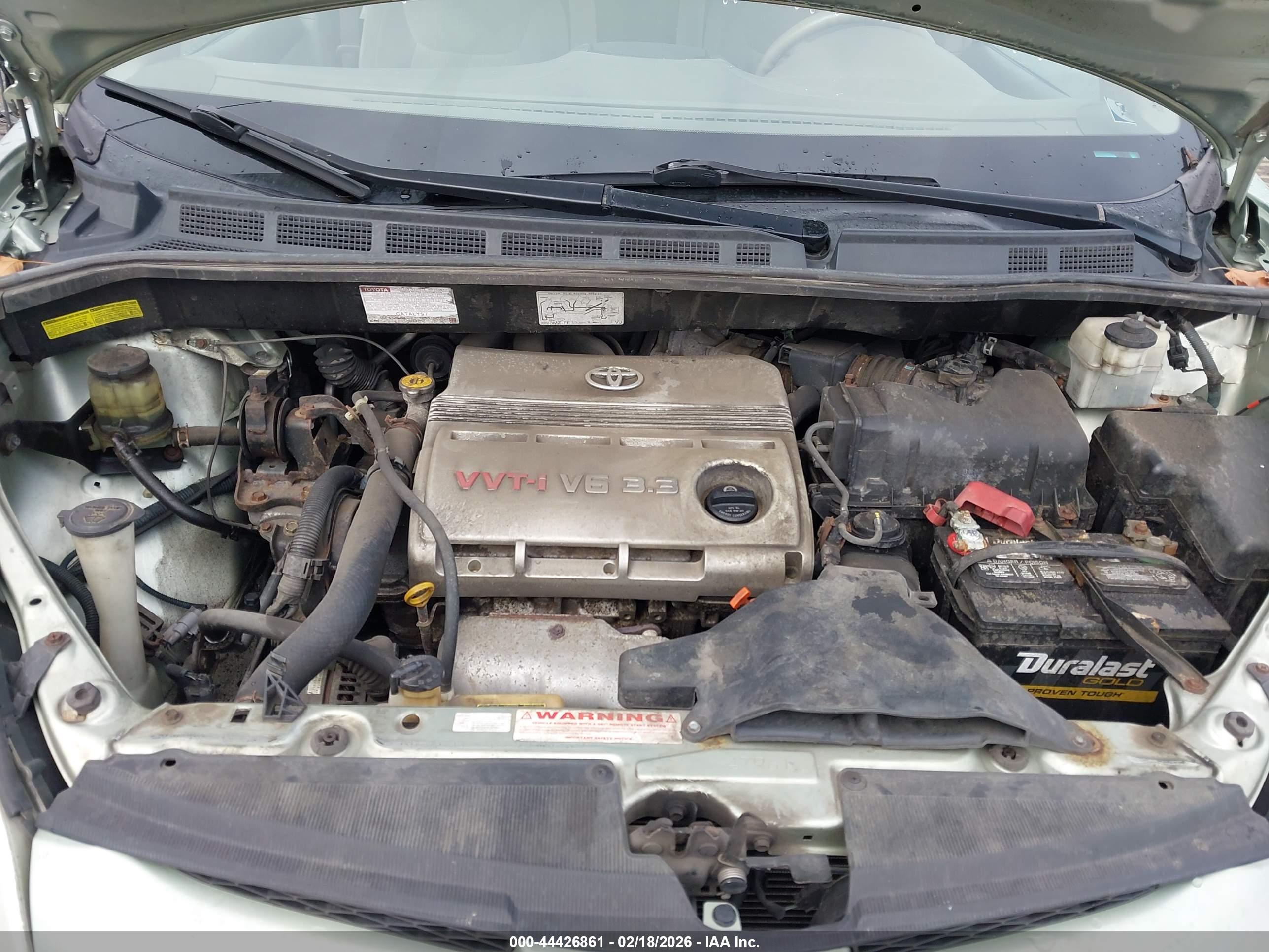 TOYOTA SIENNA image 10