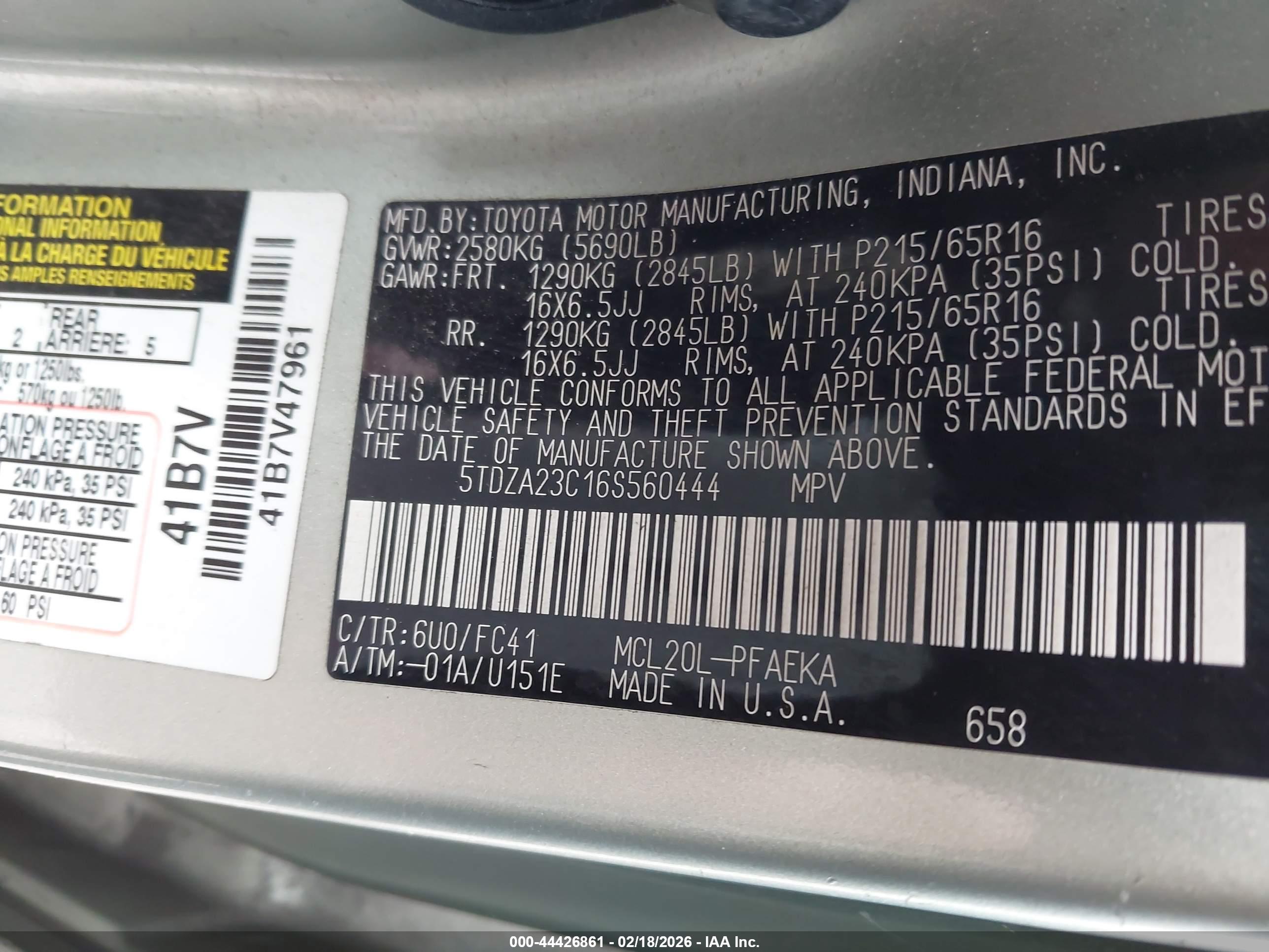 TOYOTA SIENNA image 9