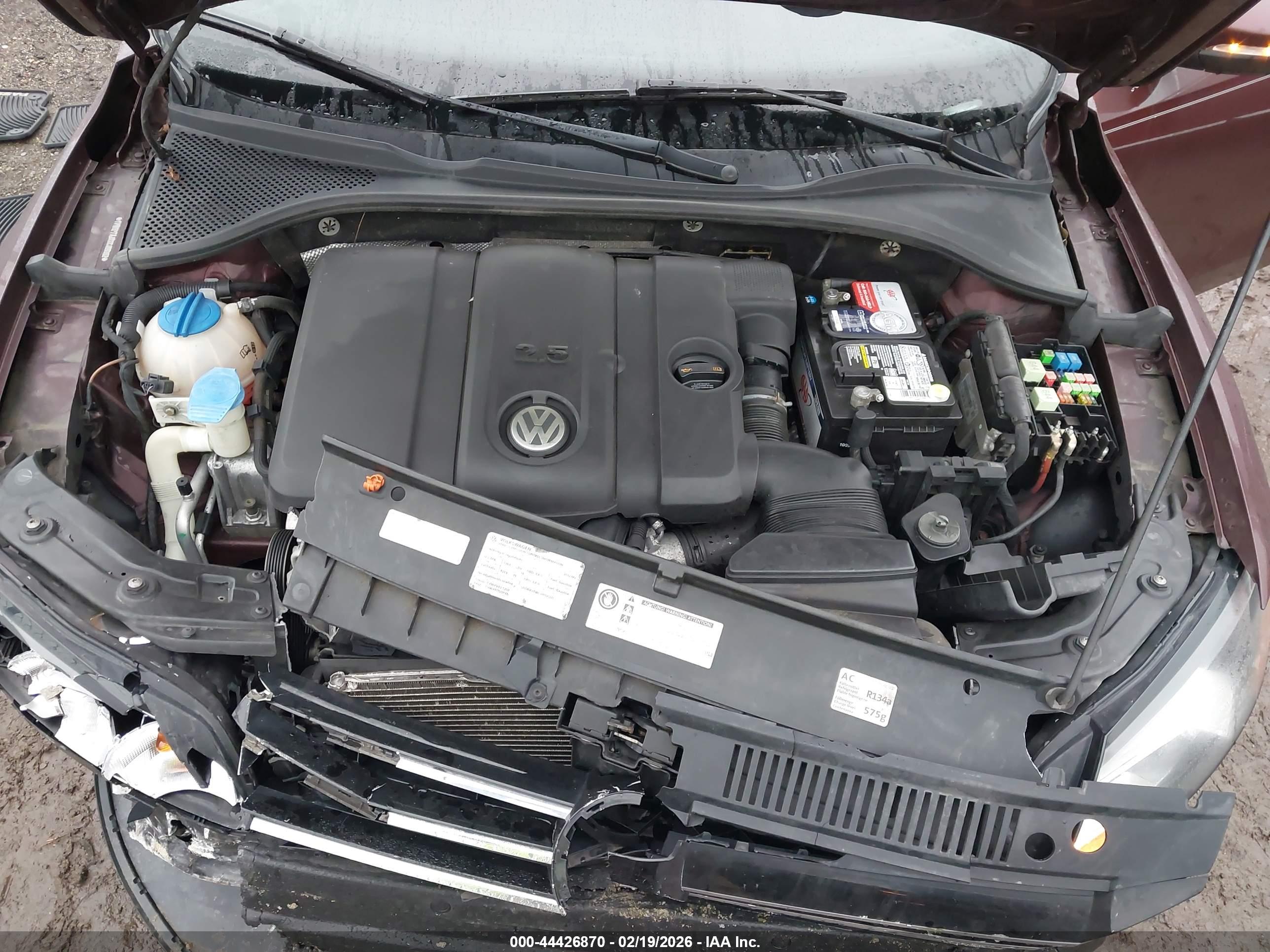 VOLKSWAGEN PASSAT image 10