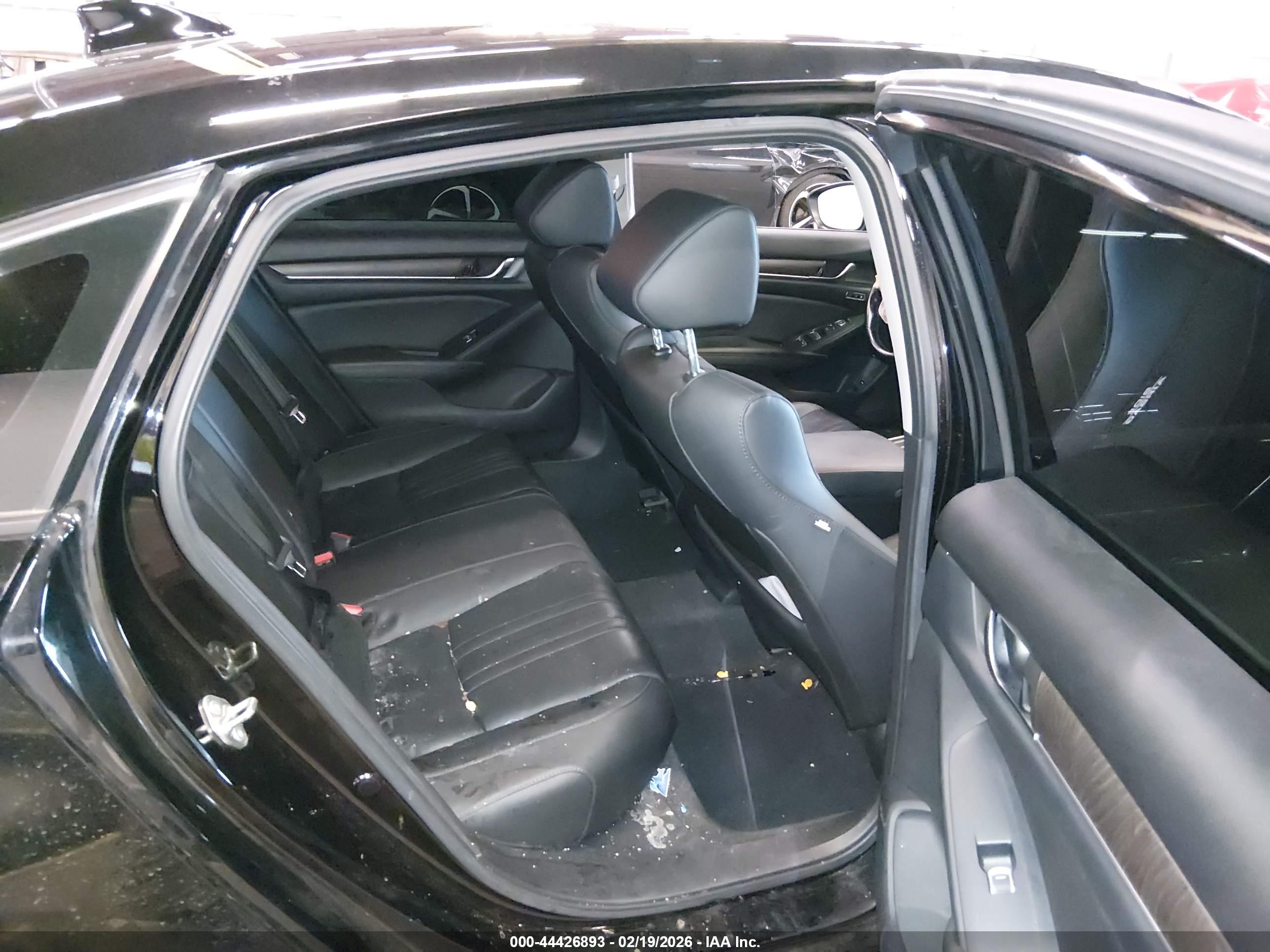 HONDA ACCORD image 8