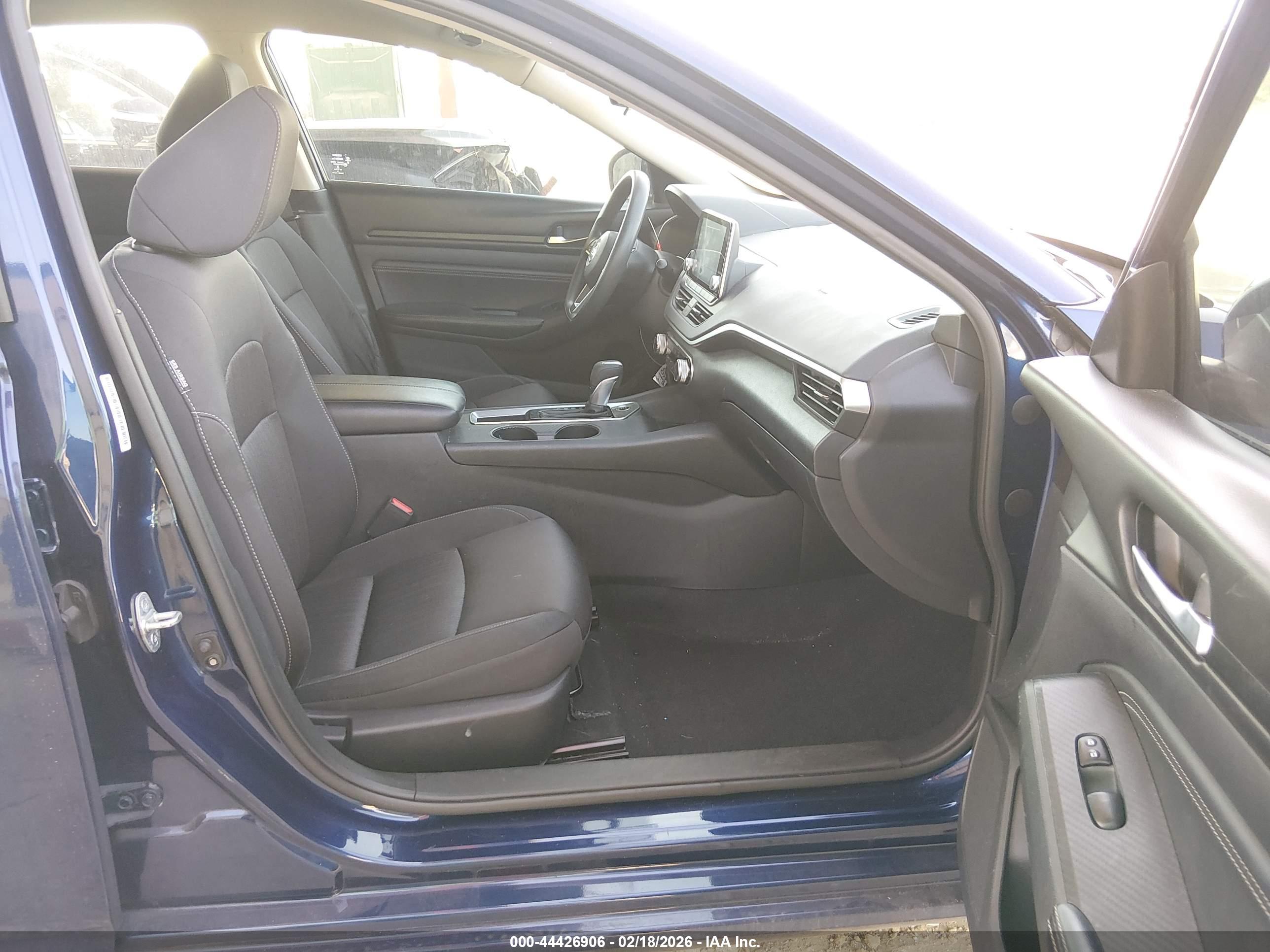 NISSAN ALTIMA image 5