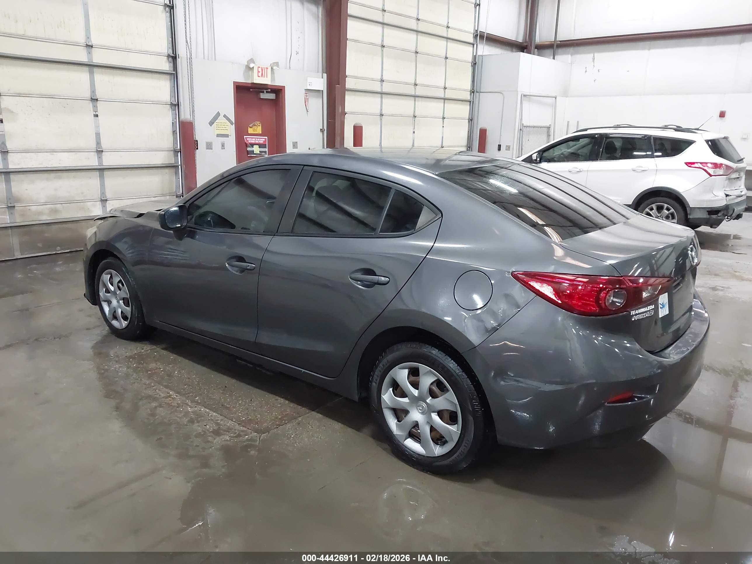MAZDA MAZDA3 image 3