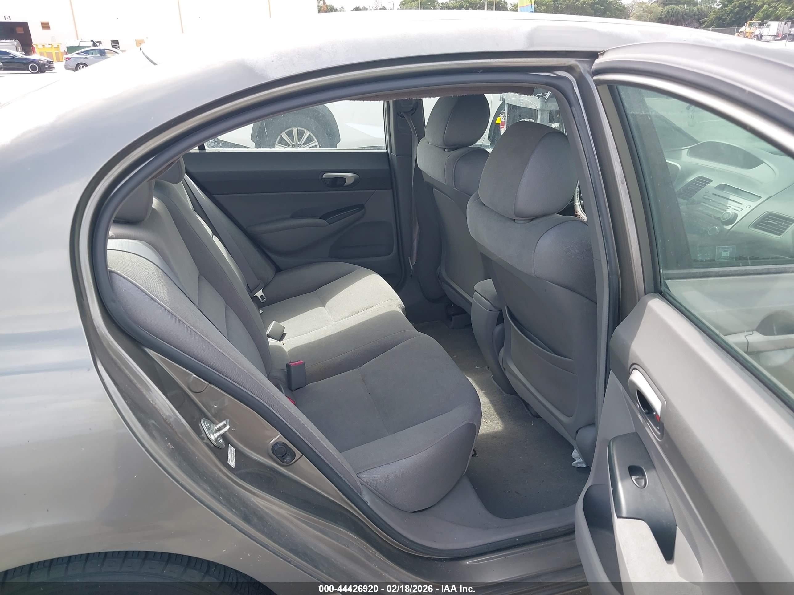 HONDA CIVIC image 8