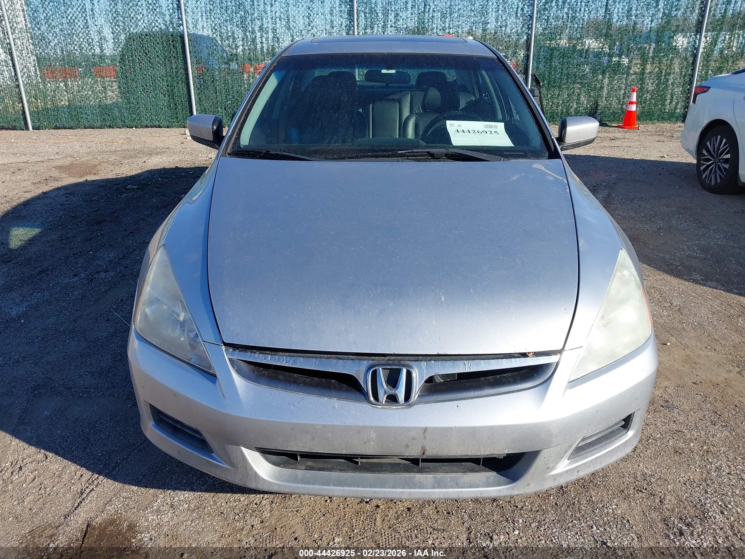 HONDA ACCORD image 6