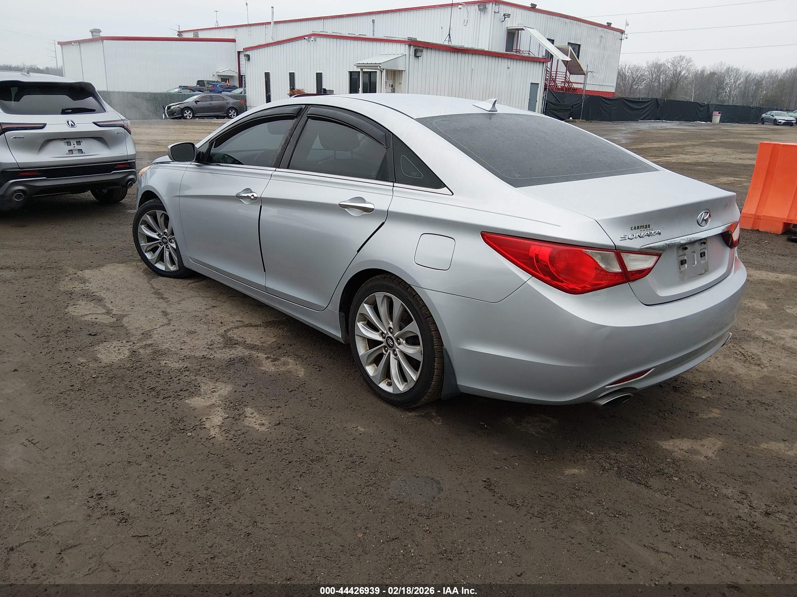 HYUNDAI SONATA image 3