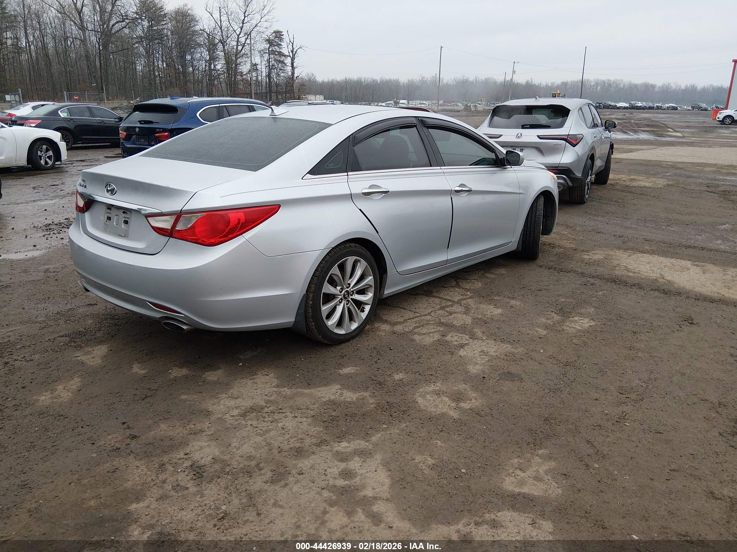 HYUNDAI SONATA image 4