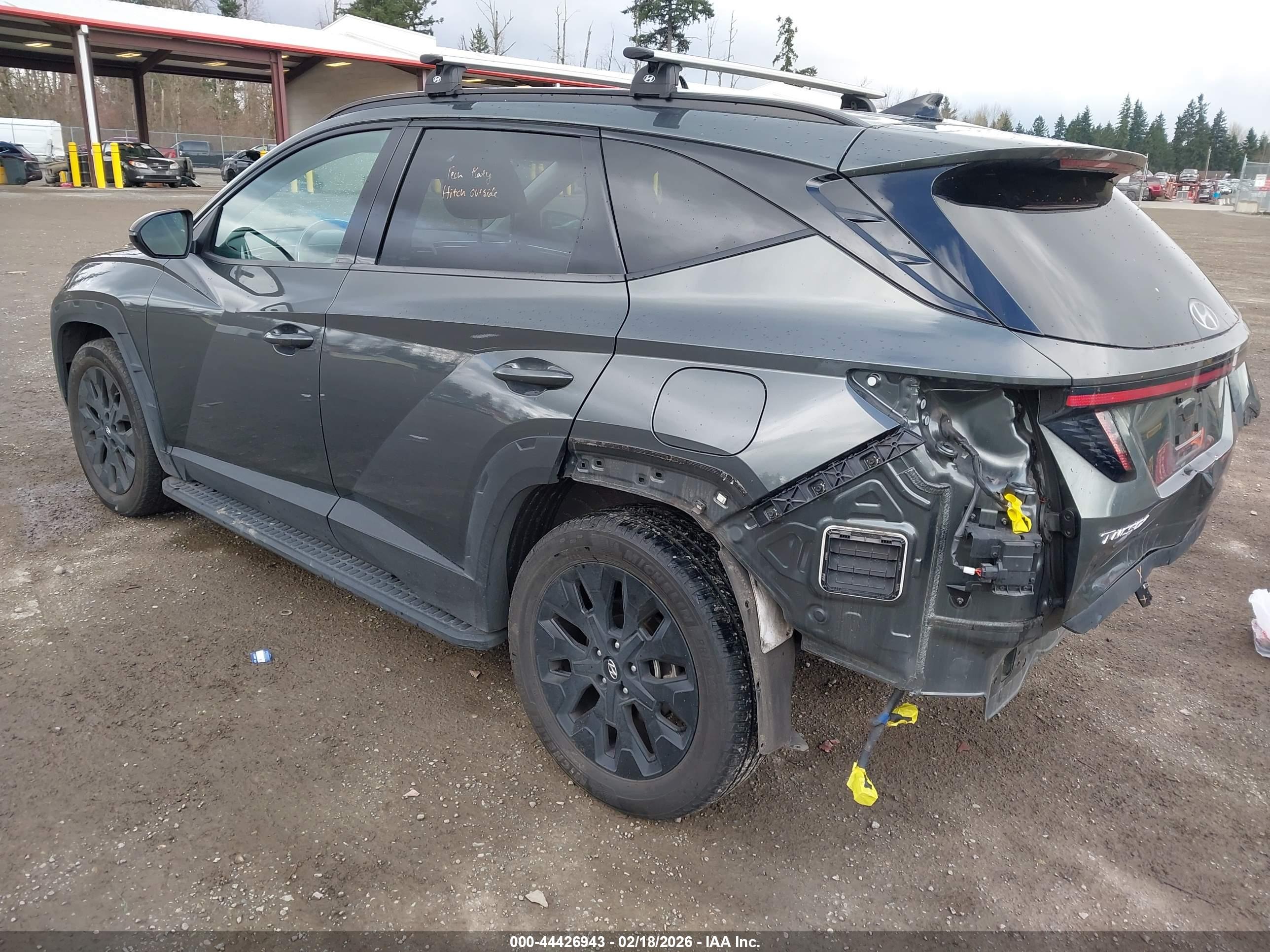 HYUNDAI TUCSON image 3