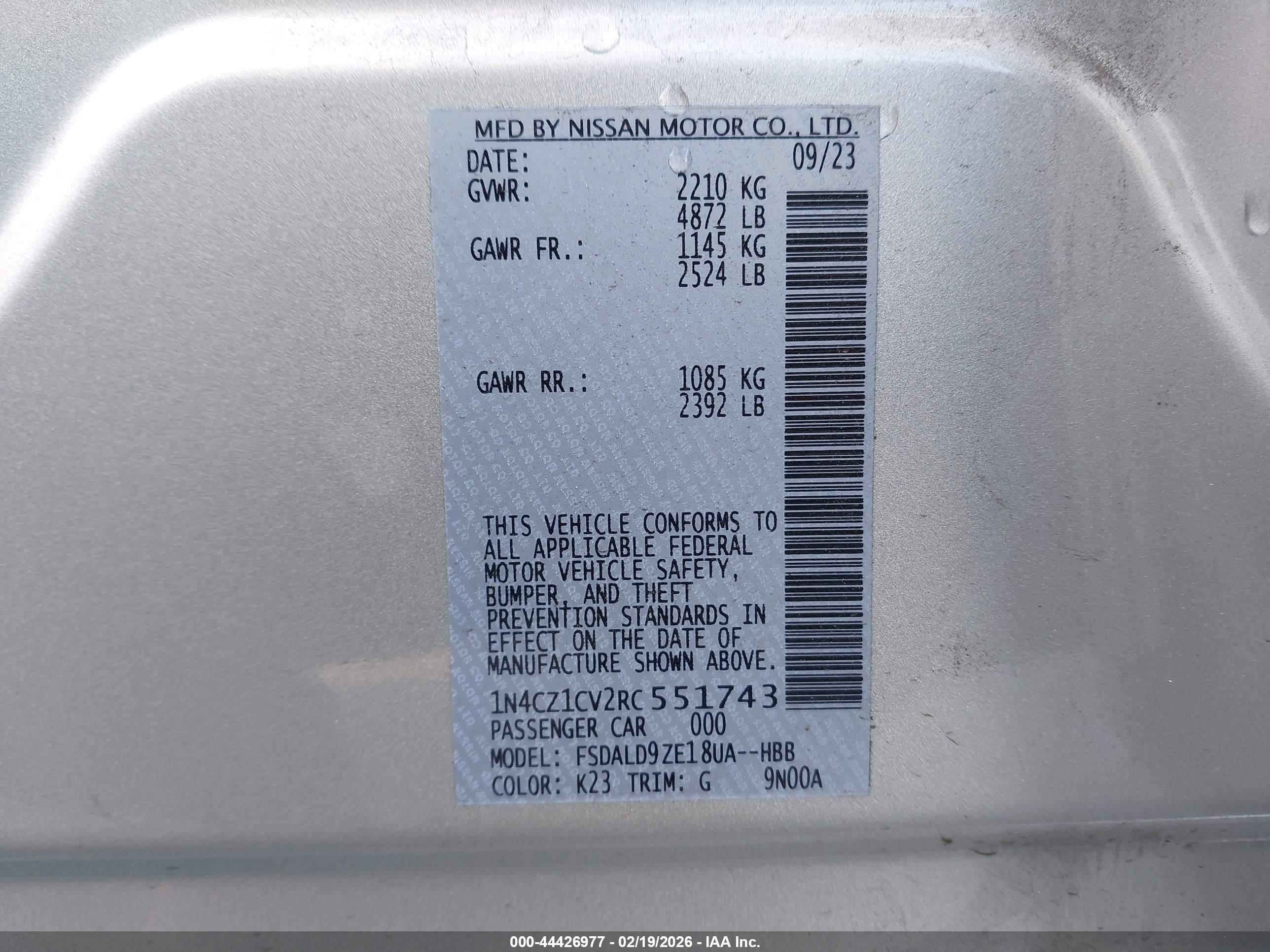 NISSAN LEAF image 9
