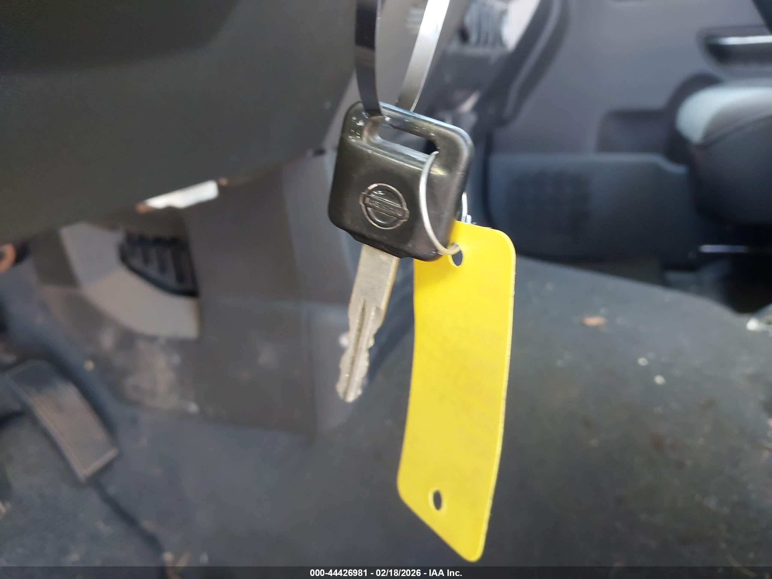 NISSAN TITAN image 11