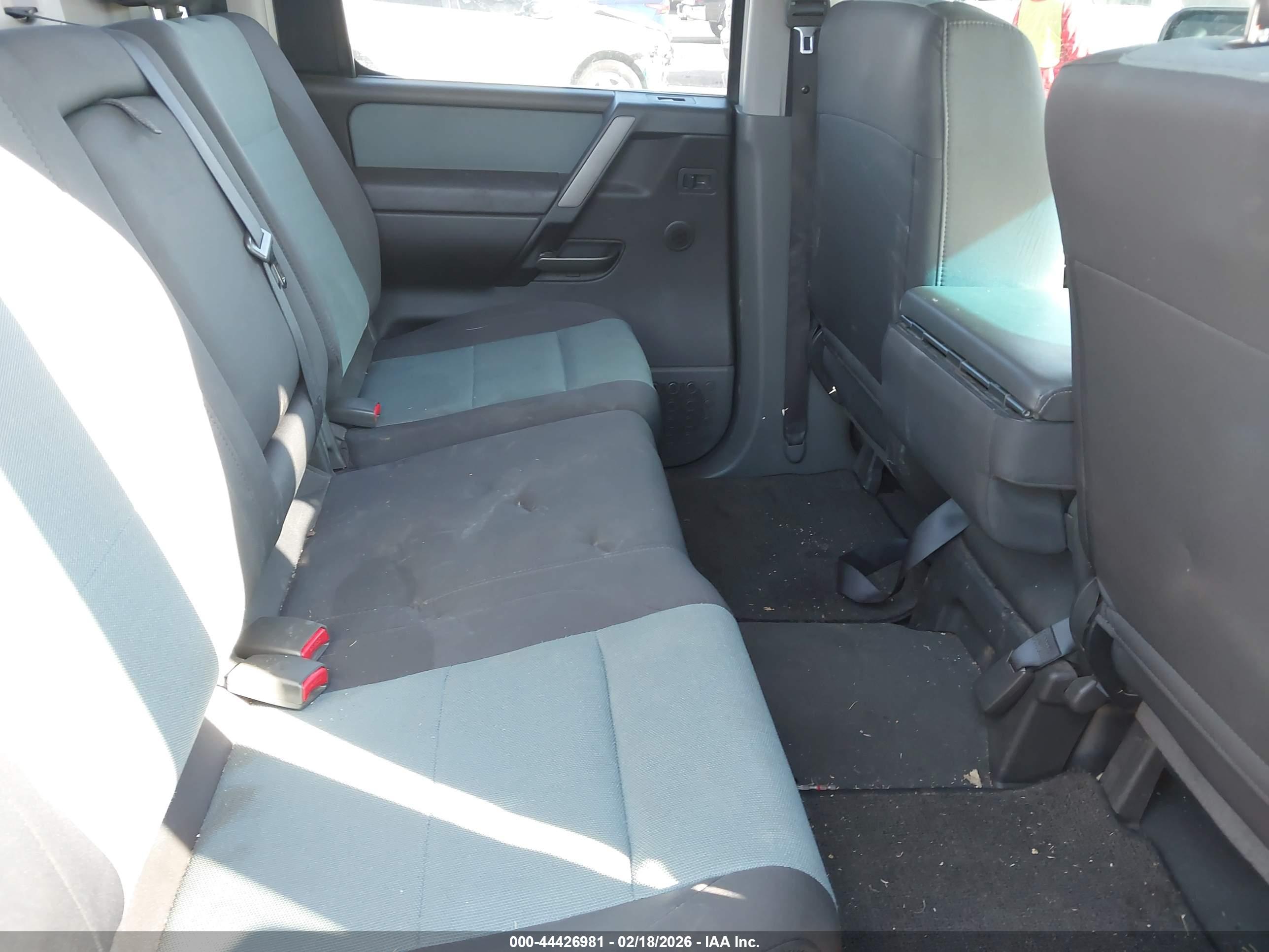 NISSAN TITAN image 8