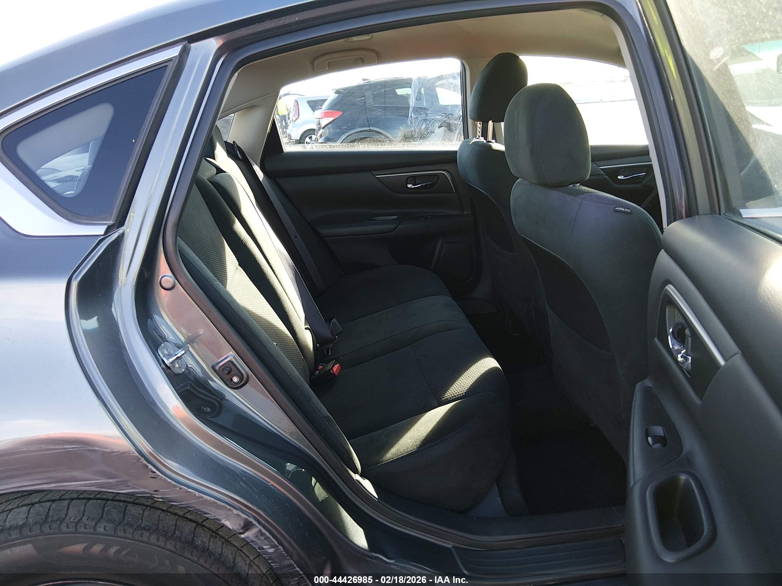 NISSAN ALTIMA image 8