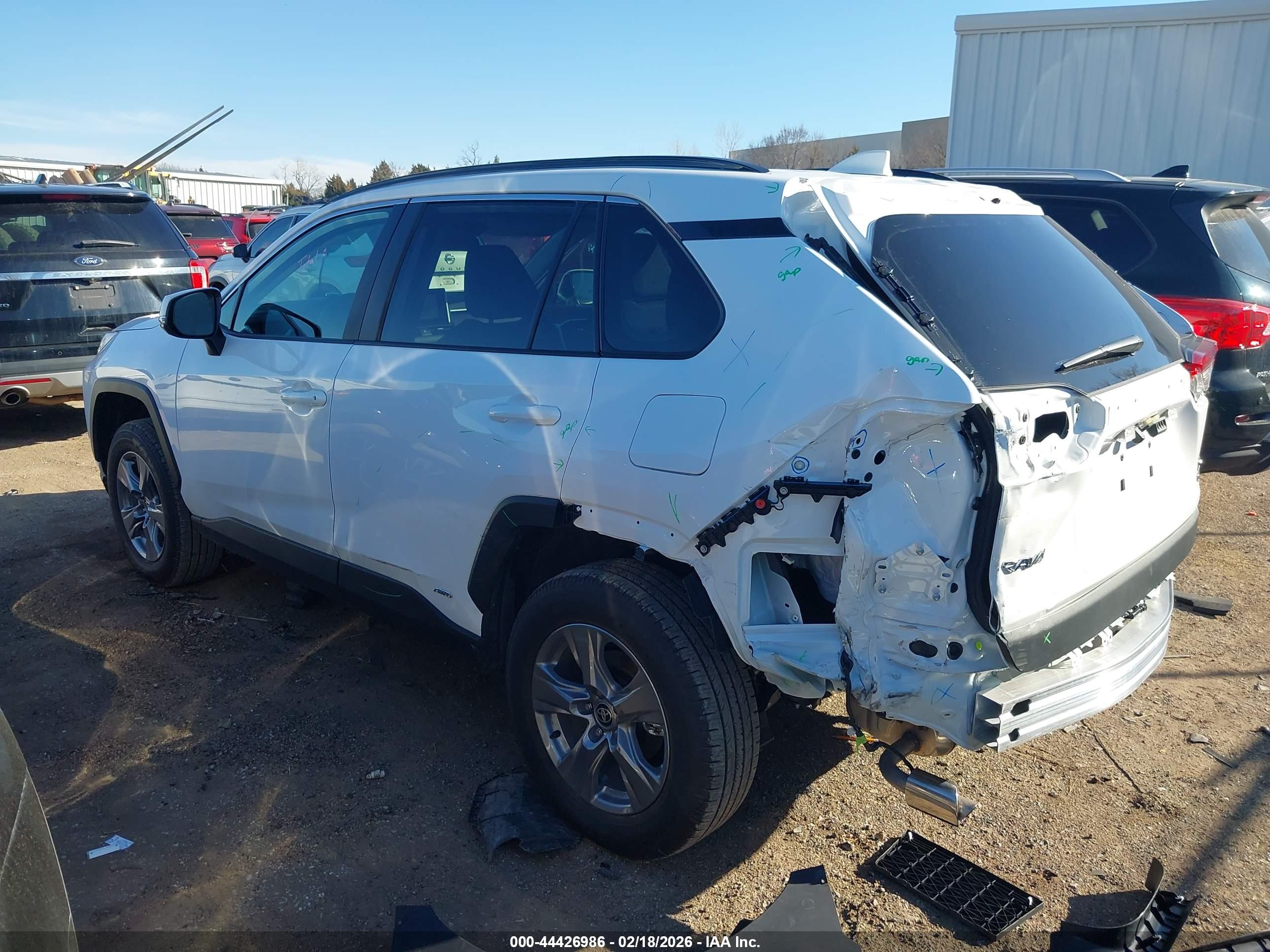 TOYOTA RAV4 image 3