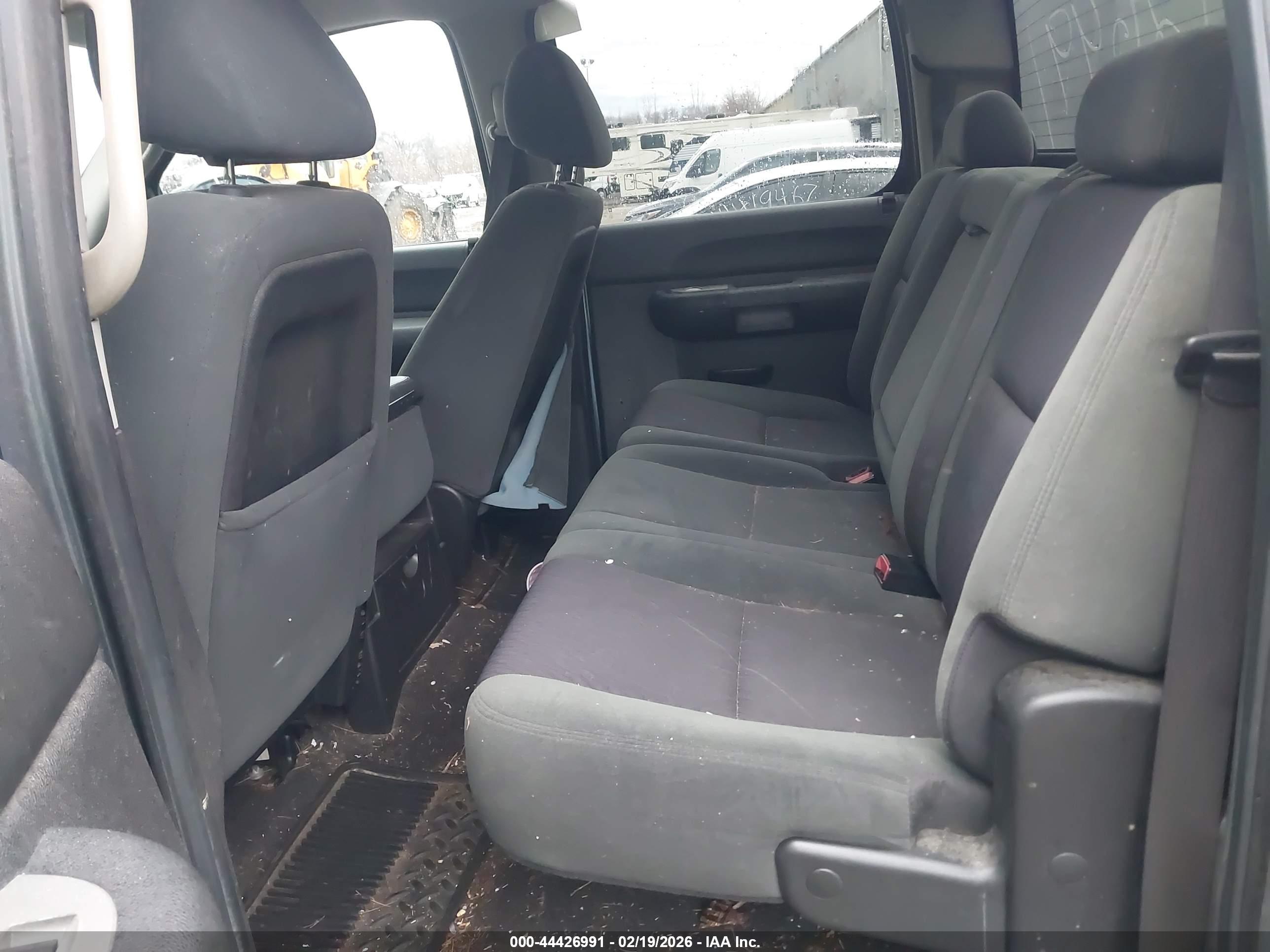 GMC SIERRA image 8