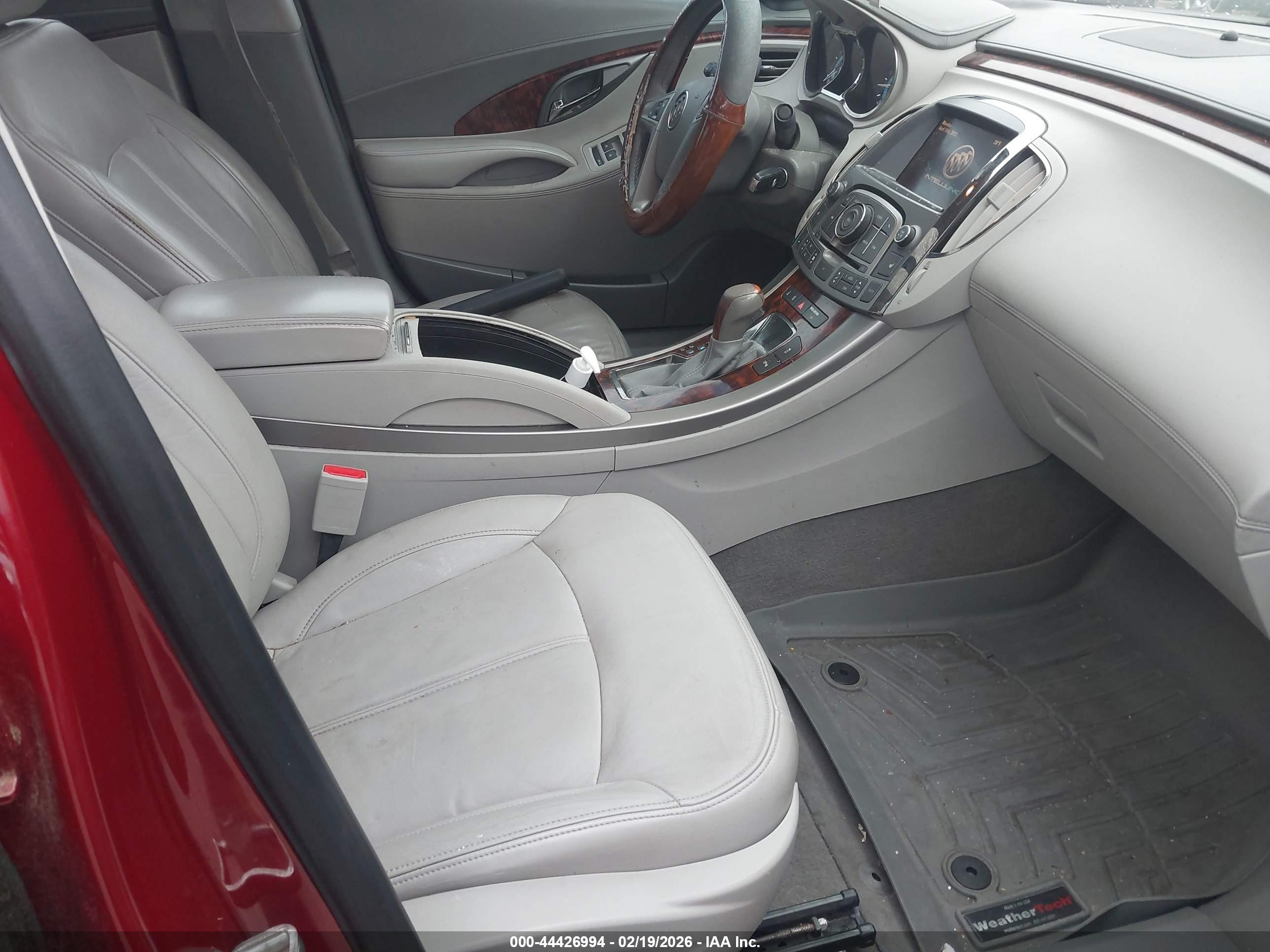 BUICK LACROSSE image 5
