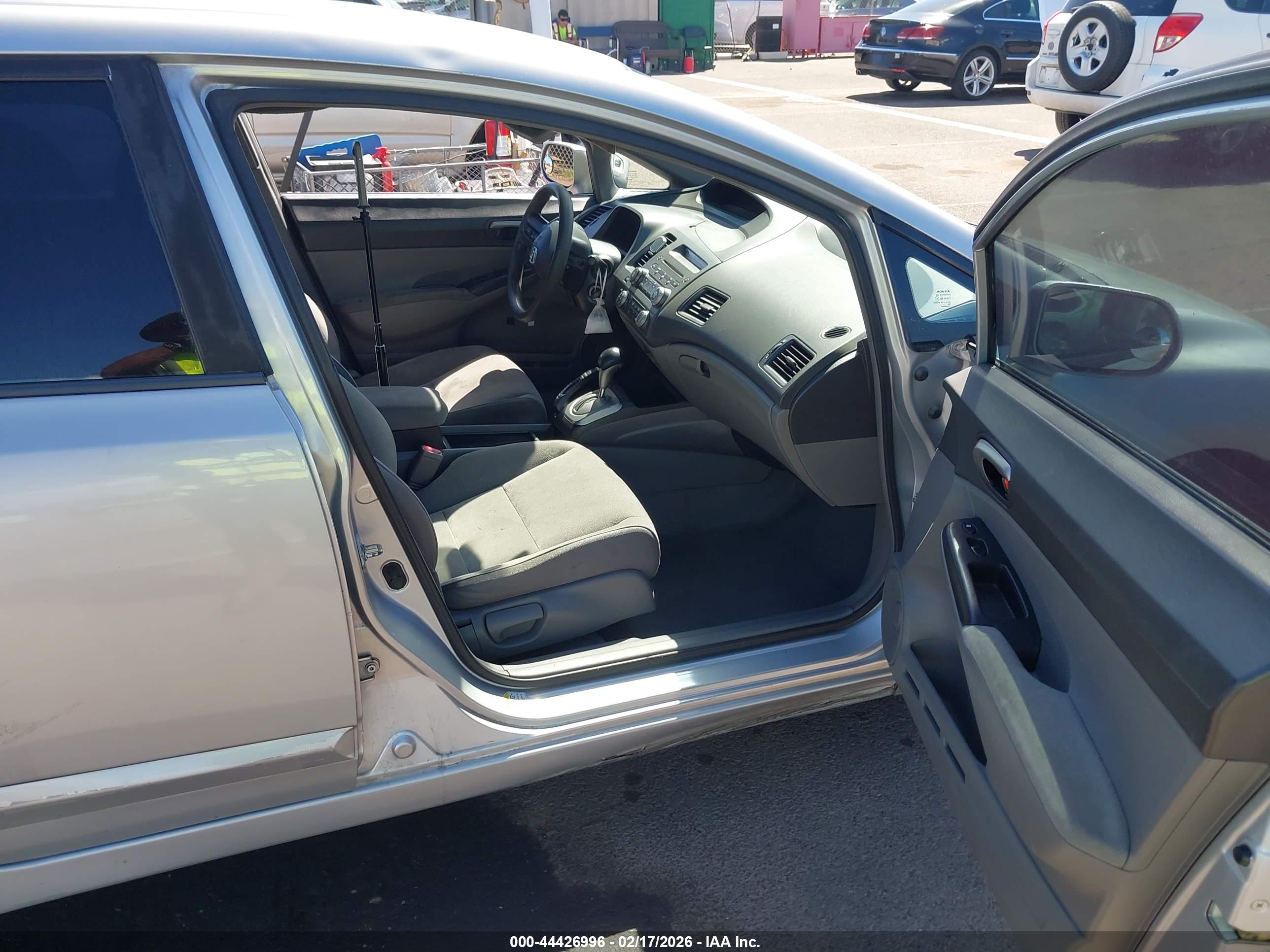 HONDA CIVIC image 5