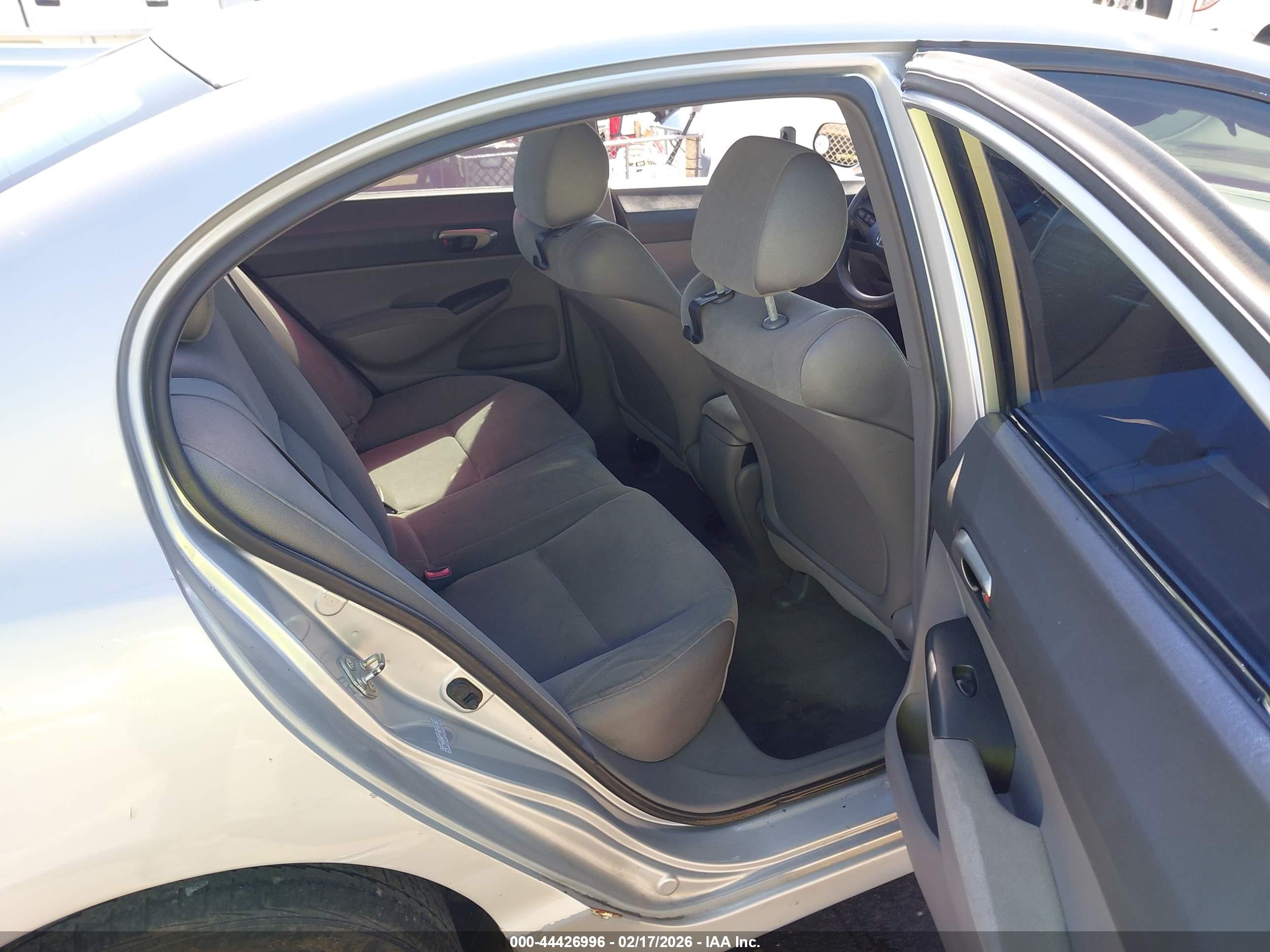 HONDA CIVIC image 8