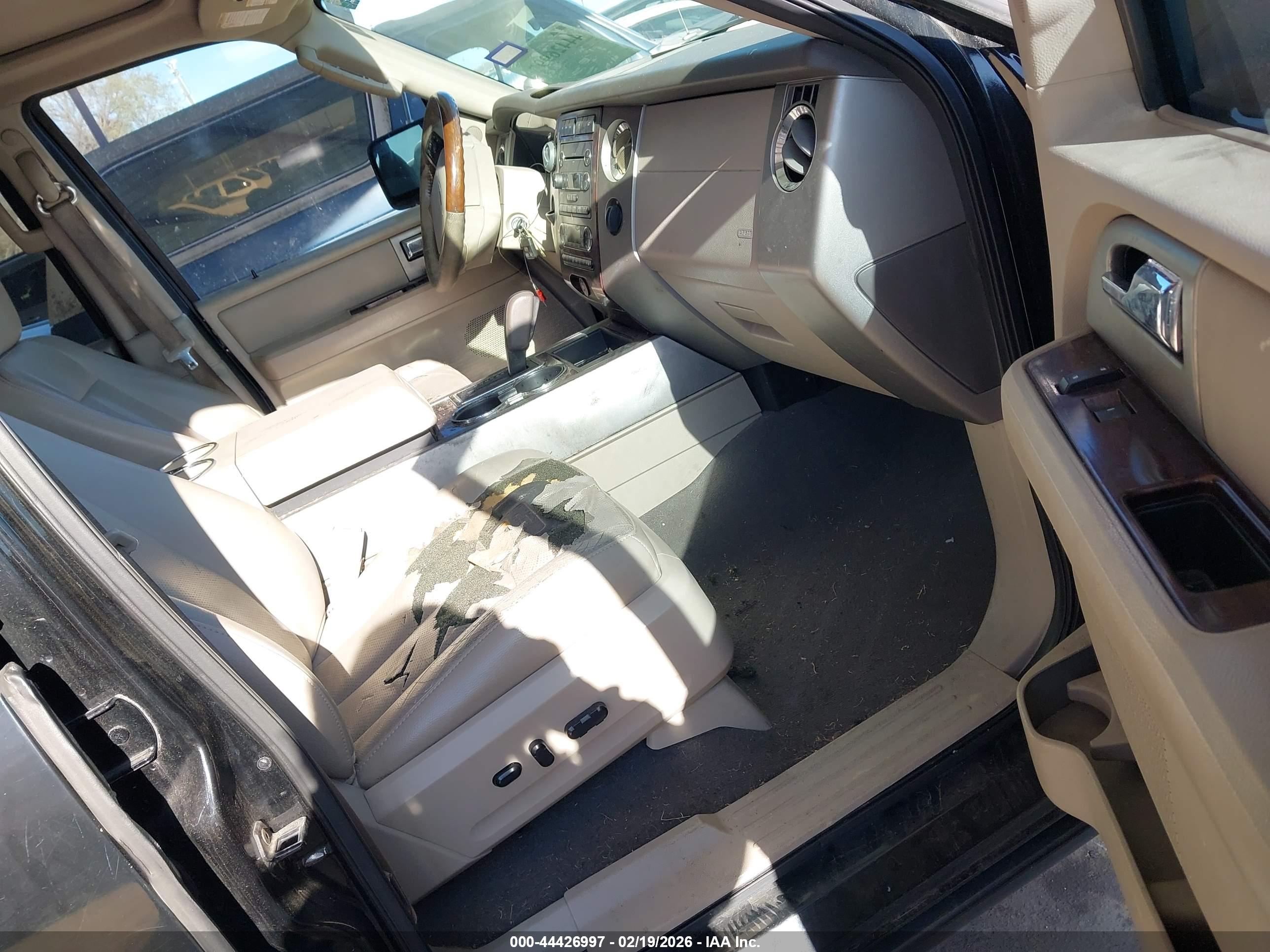 FORD EXPEDITION image 5