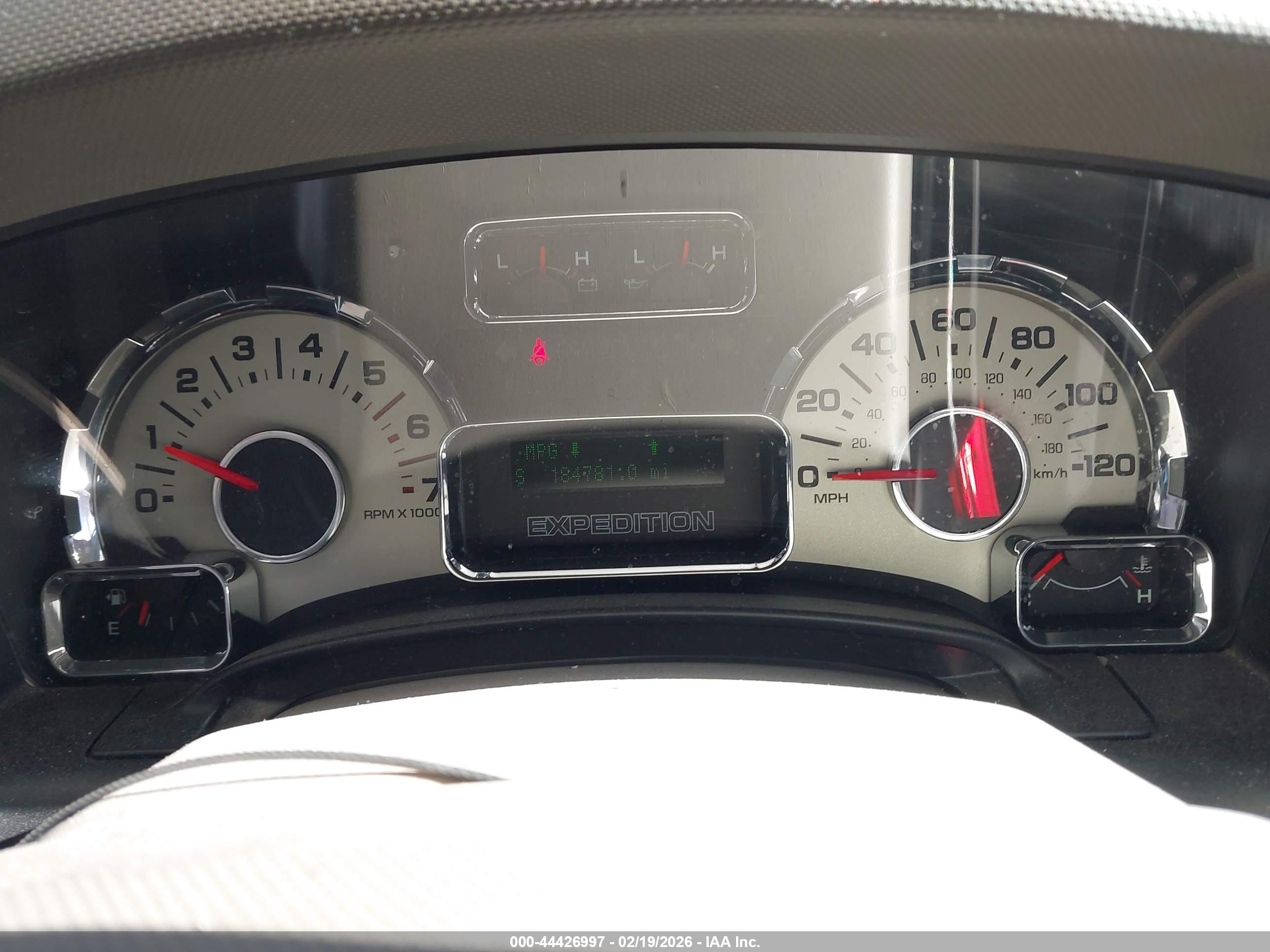 FORD EXPEDITION image 7