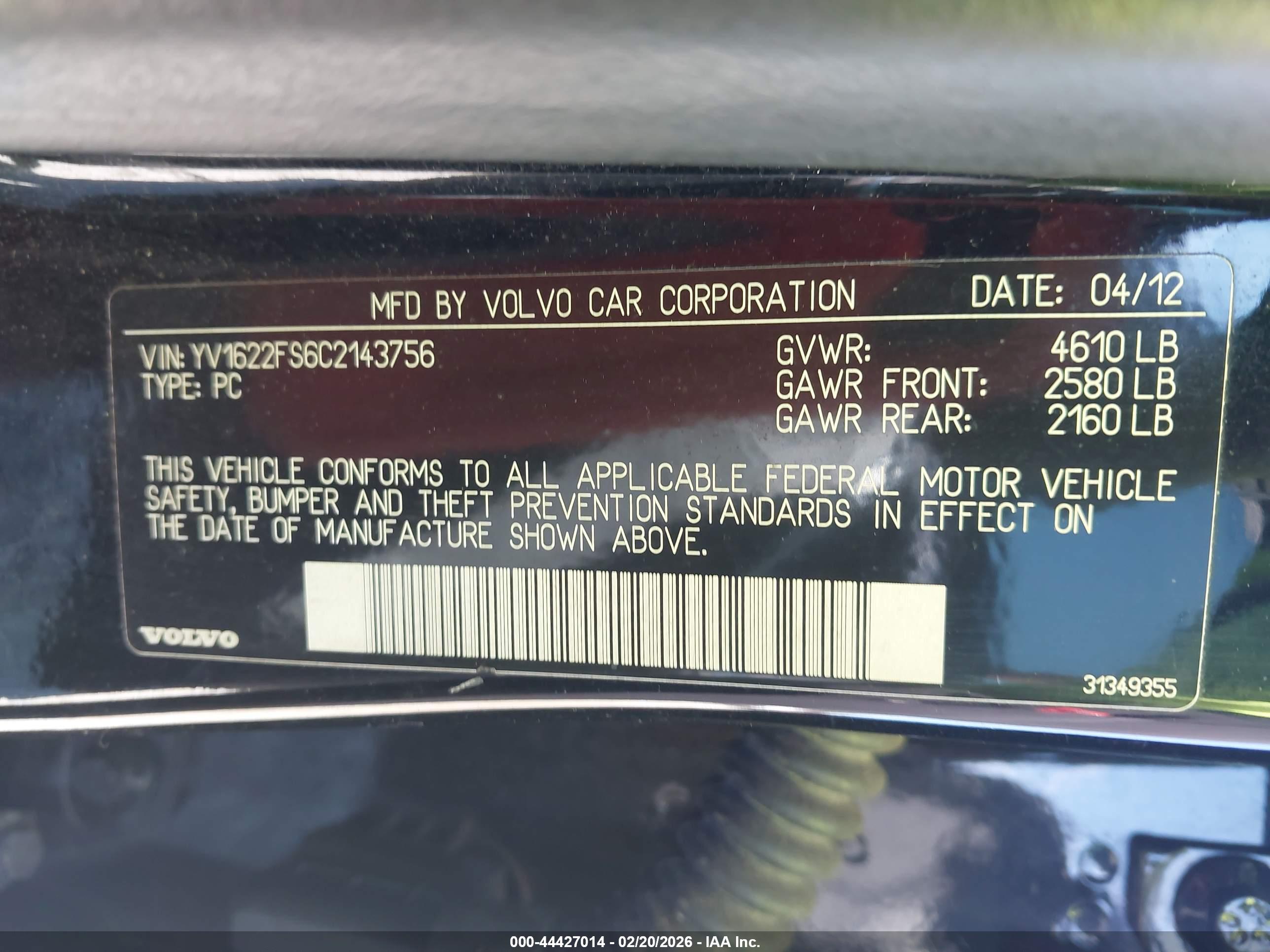 VOLVO S60 image 9