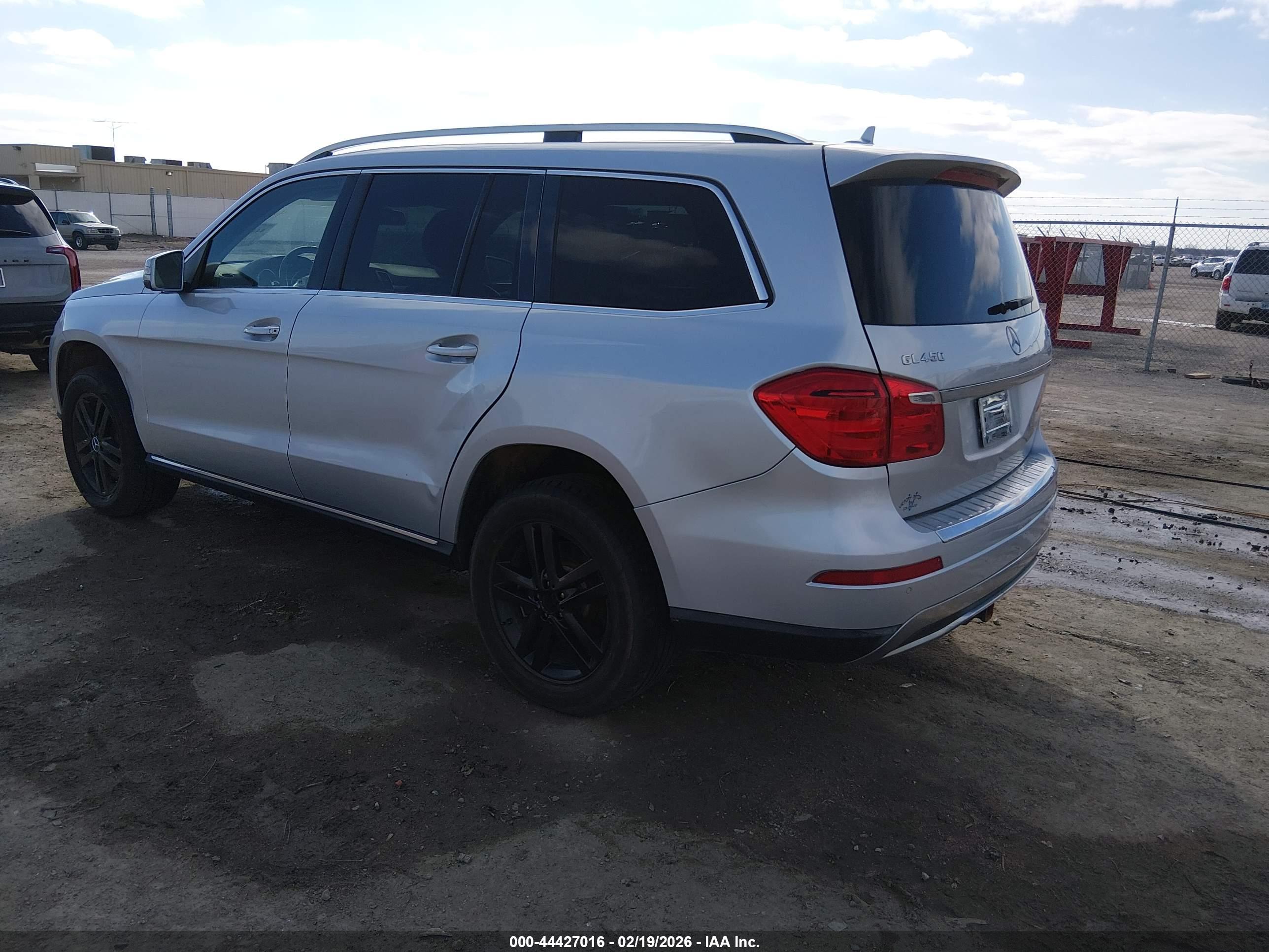 MERCEDES-BENZ GL image 3