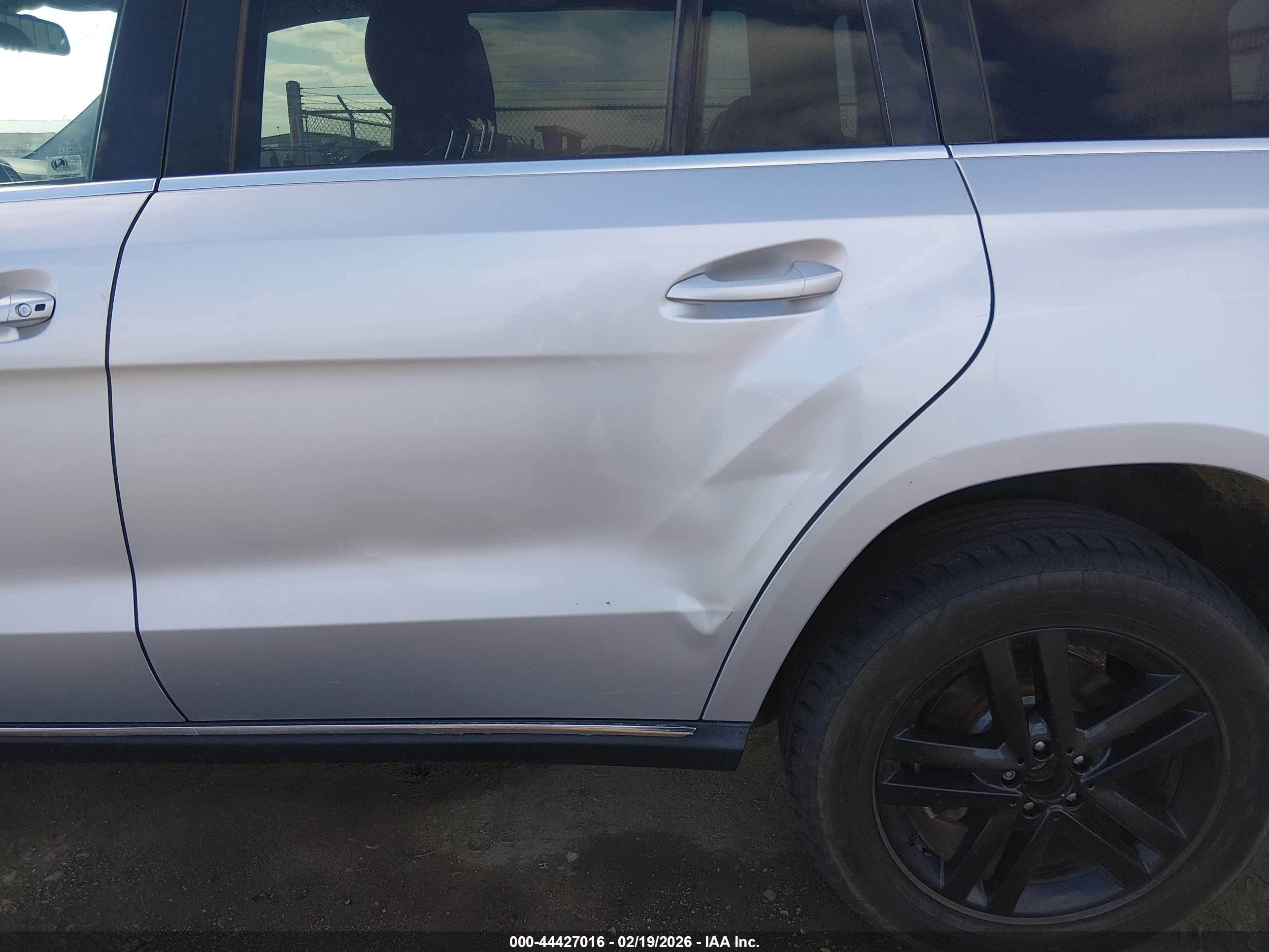 MERCEDES-BENZ GL image 6