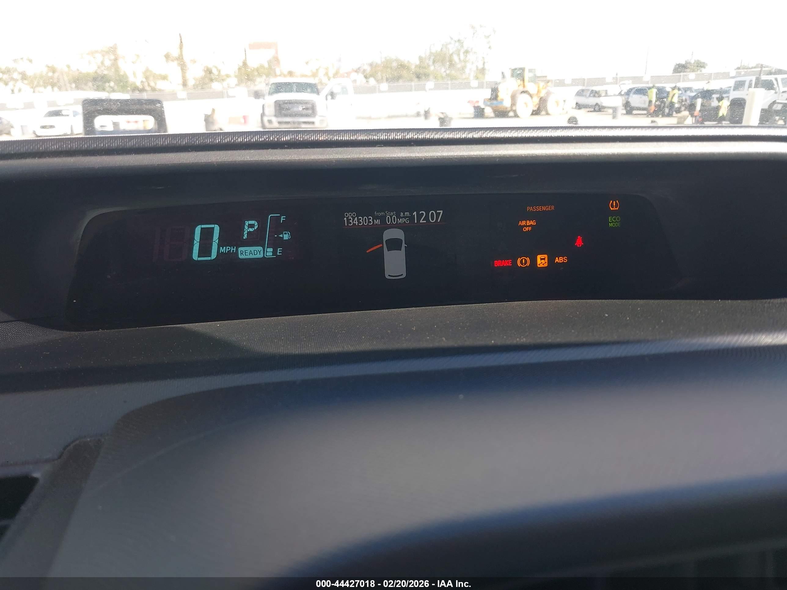 TOYOTA PRIUS image 7