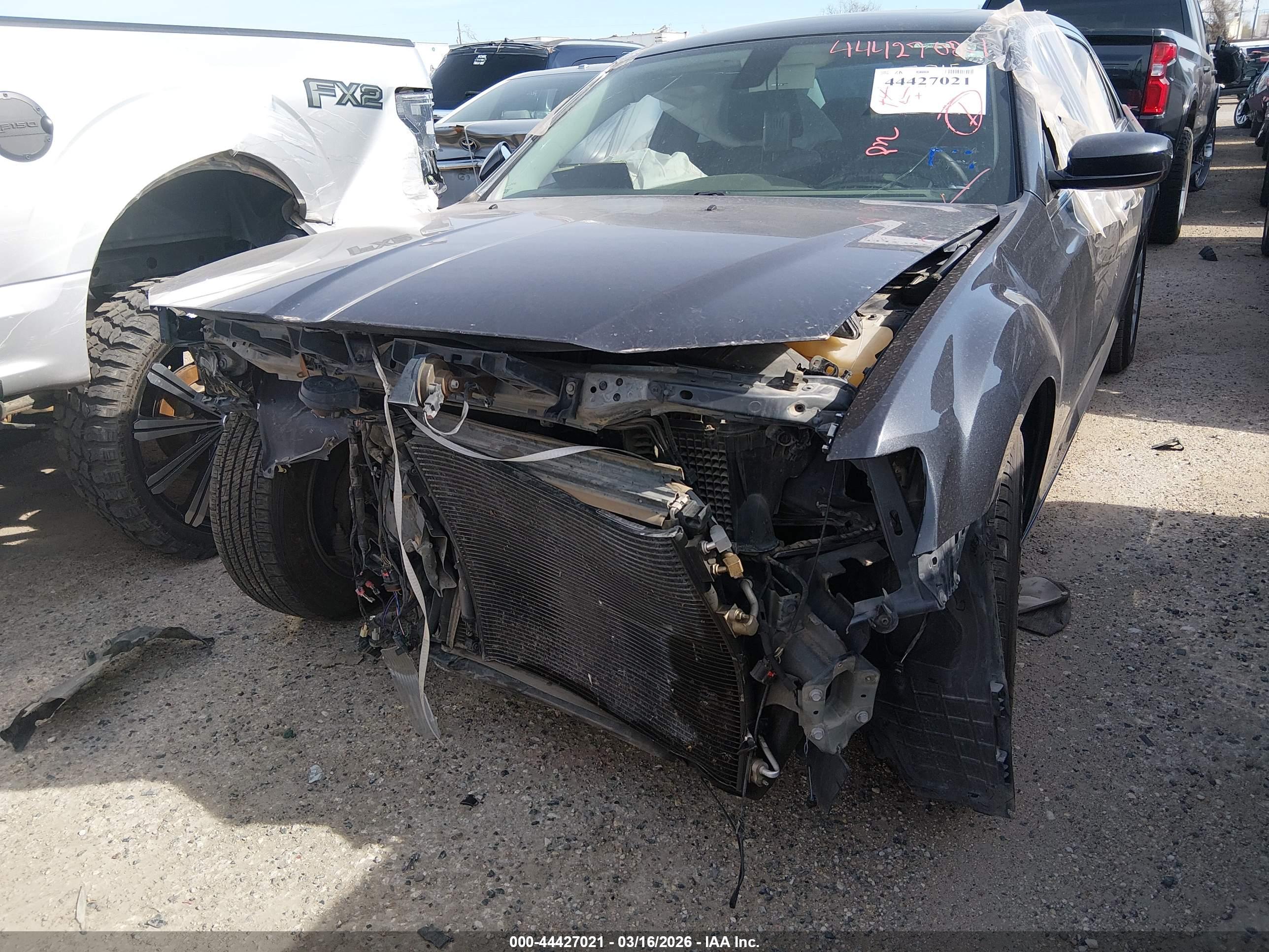 CHRYSLER 300 image 6