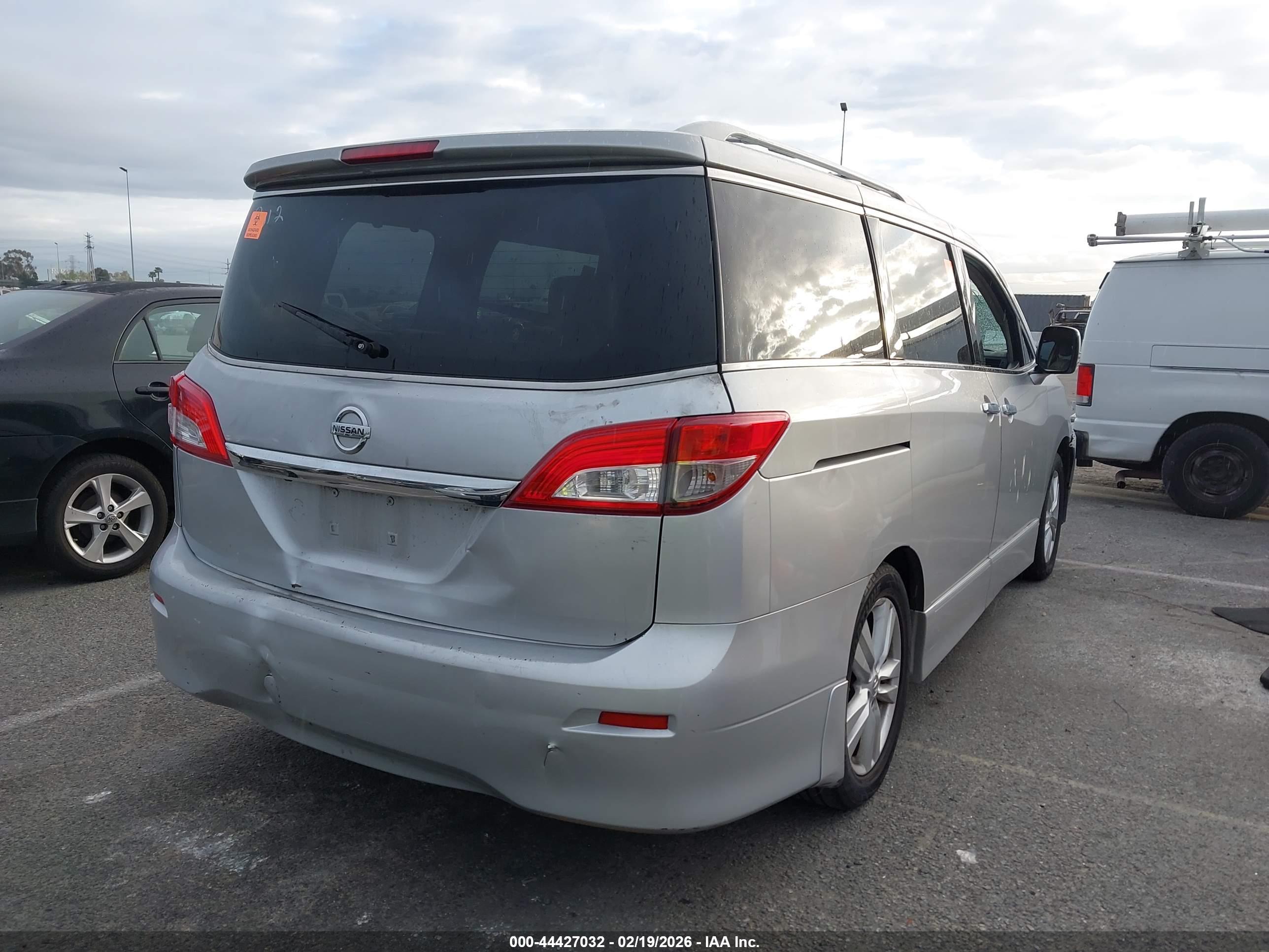 NISSAN QUEST image 4