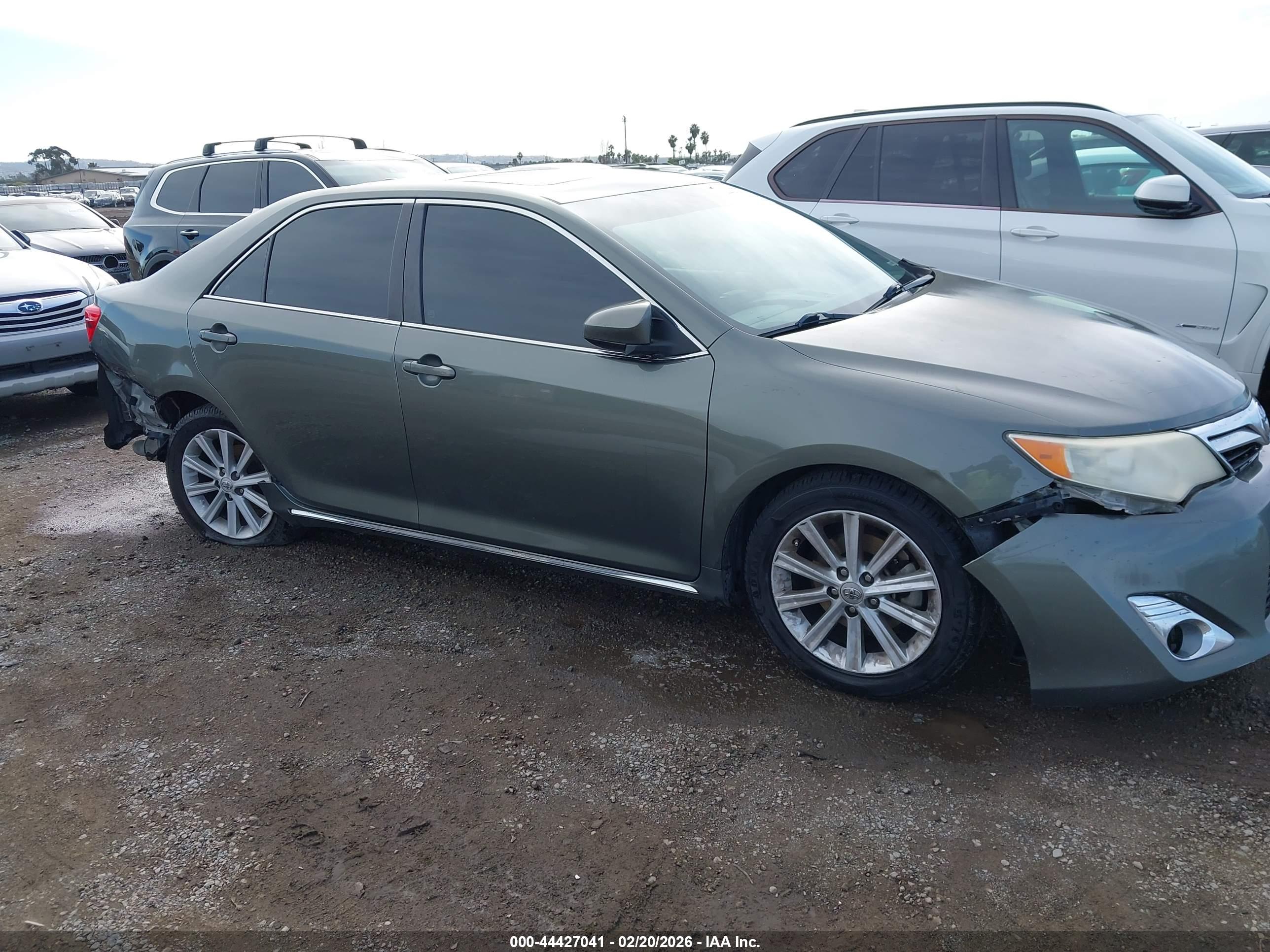 TOYOTA CAMRY image 6