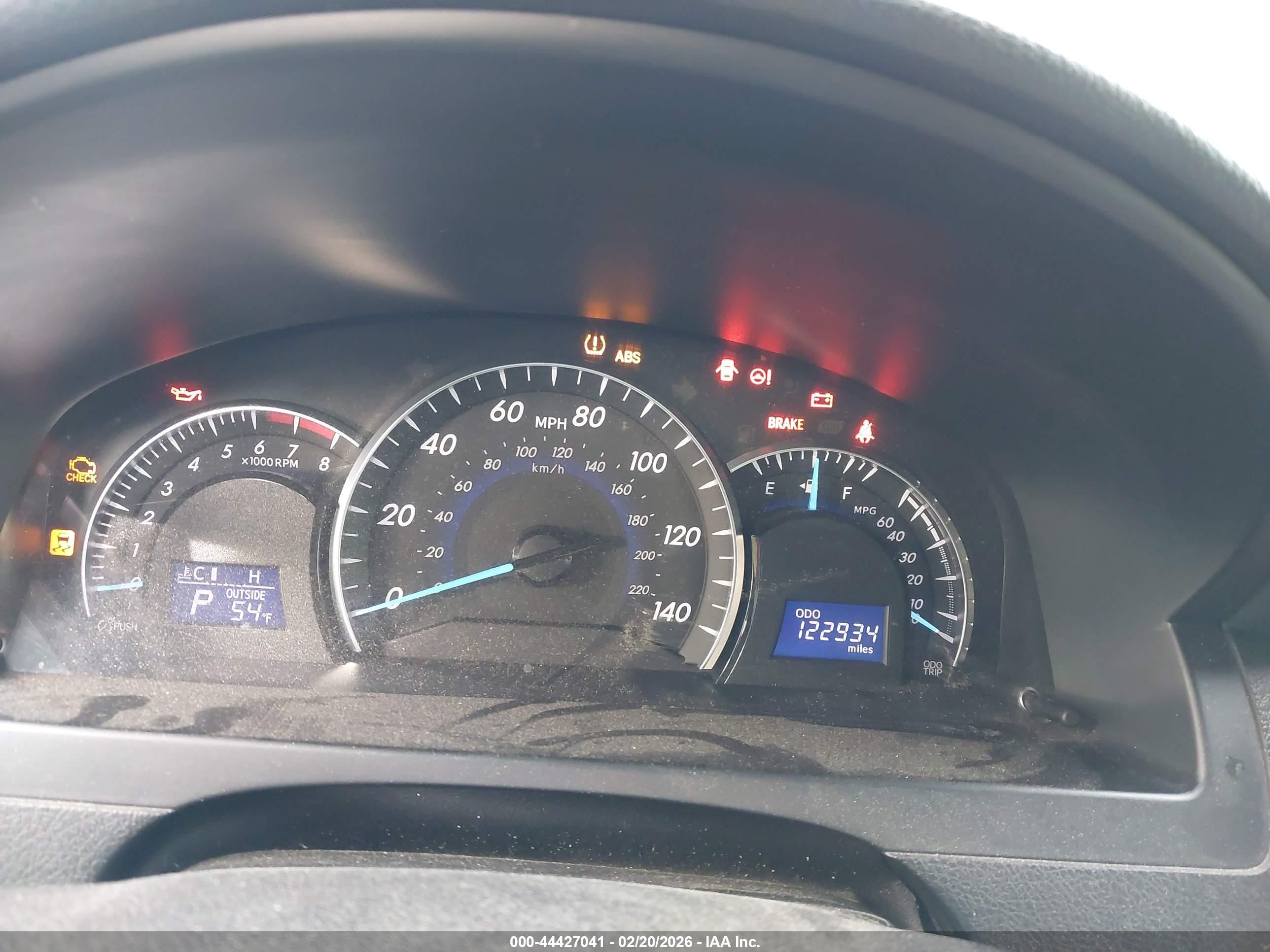 TOYOTA CAMRY image 7