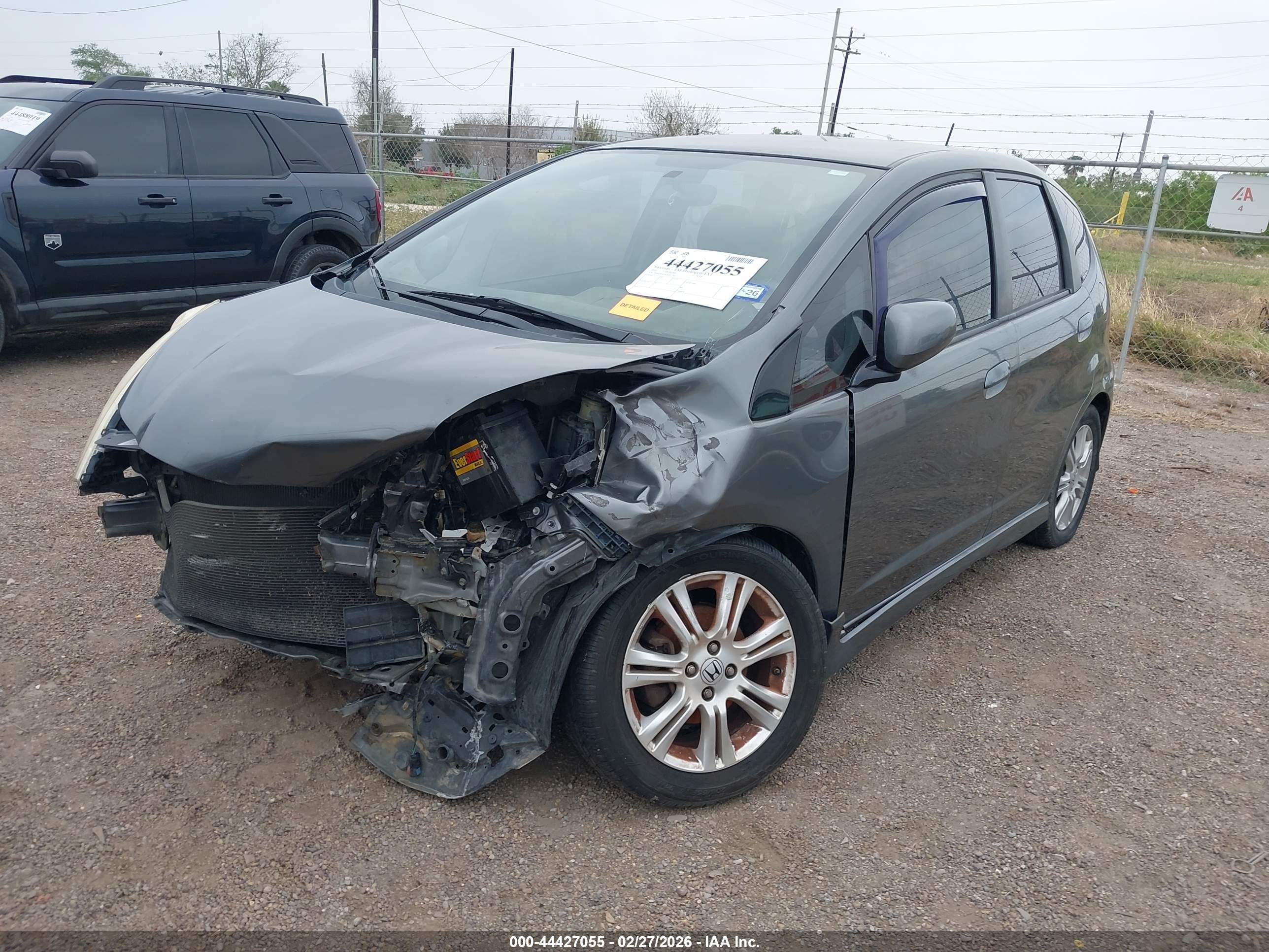 HONDA FIT image 2