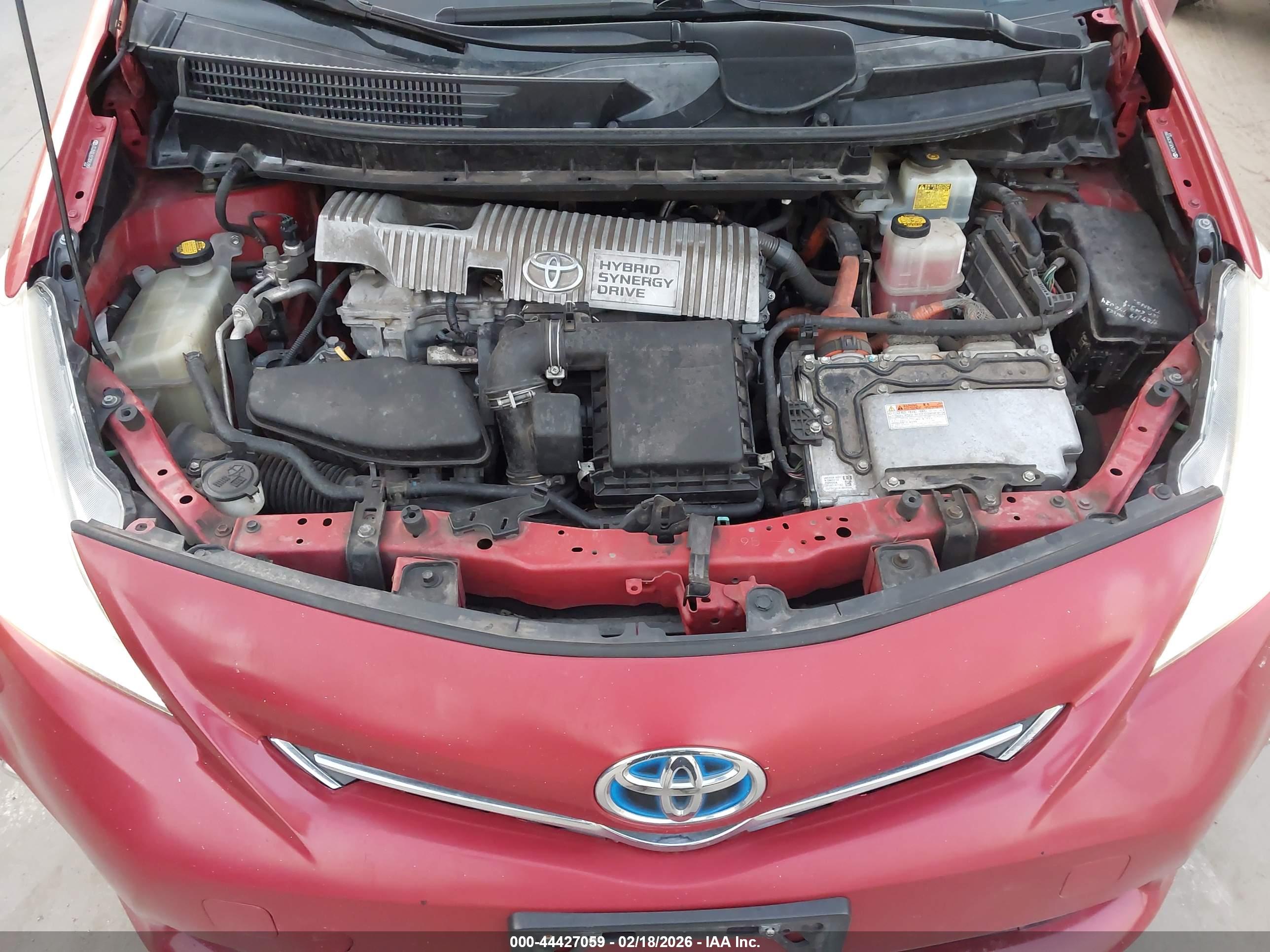 TOYOTA PRIUS image 10