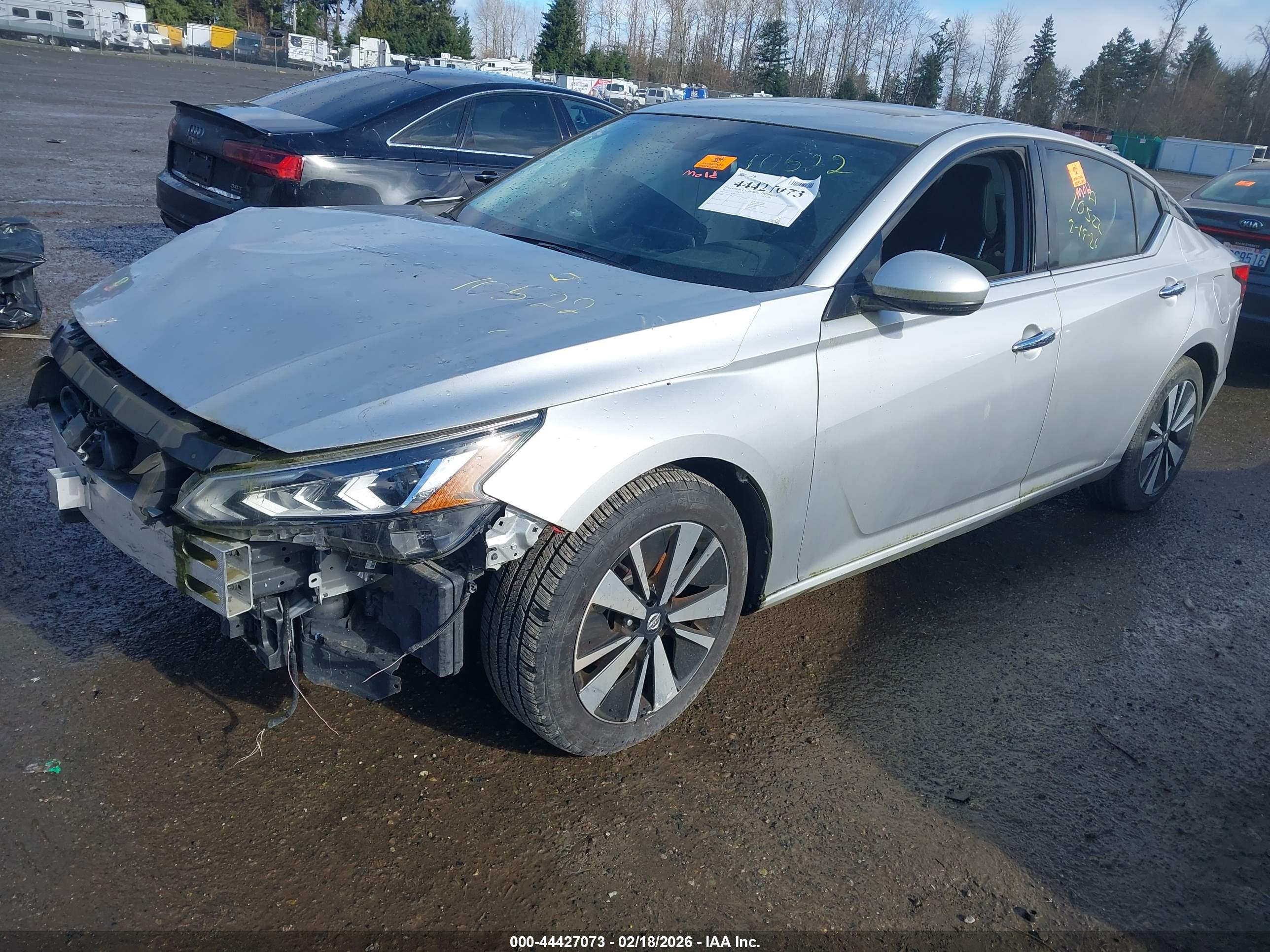 NISSAN ALTIMA image 2
