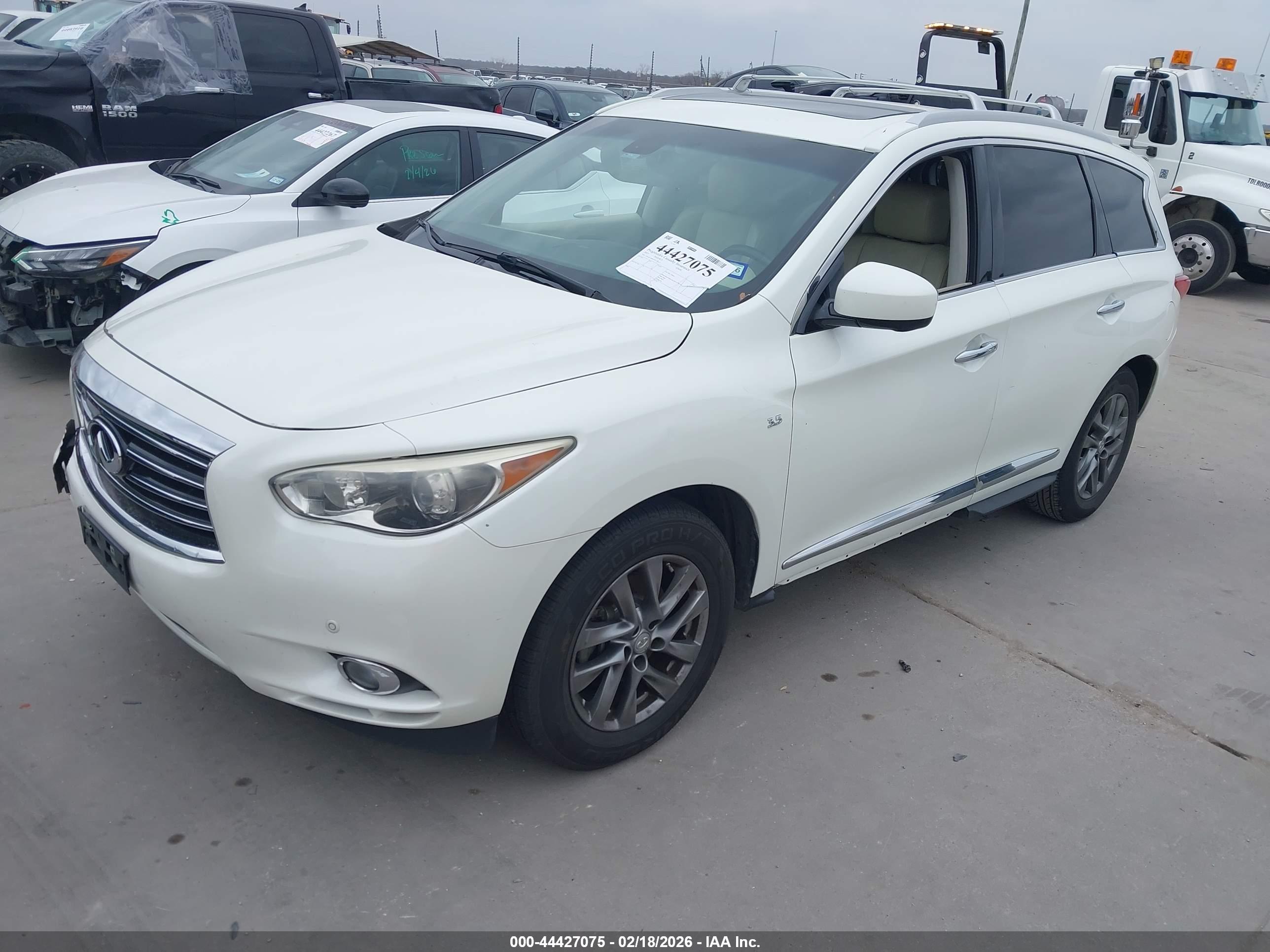 INFINITI QX60 image 2