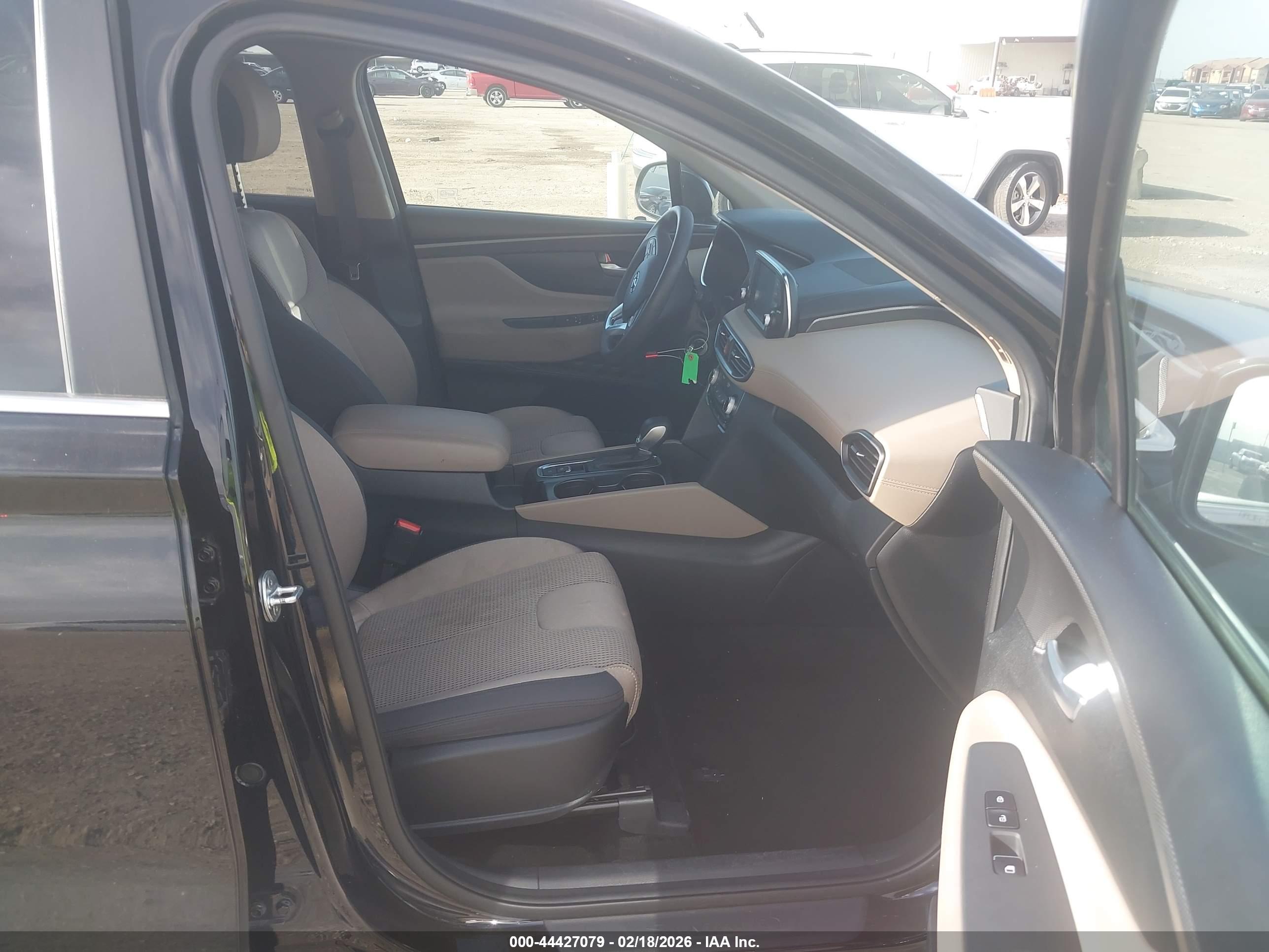 HYUNDAI SANTA image 5