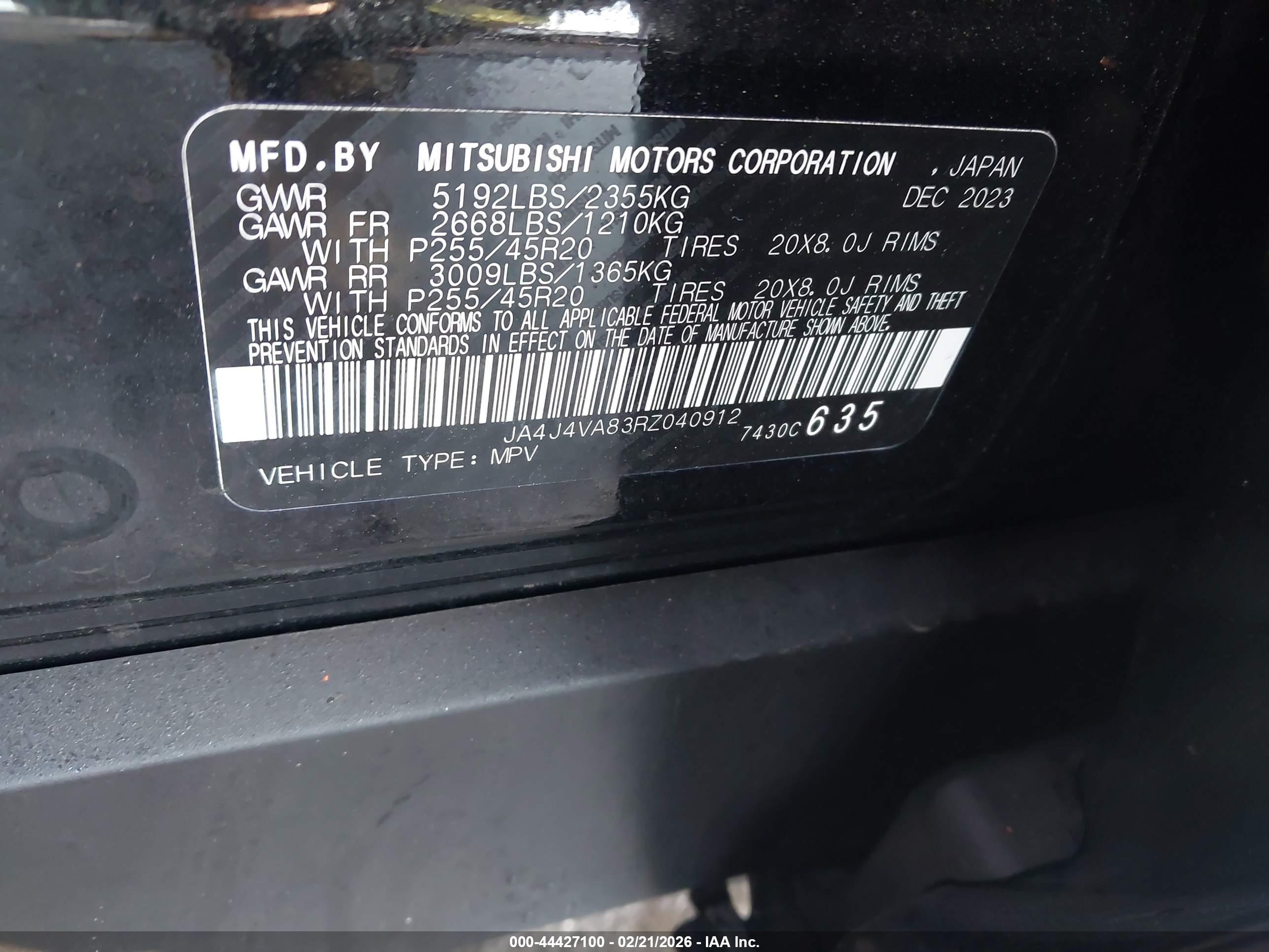 MITSUBISHI OUTLANDER image 9
