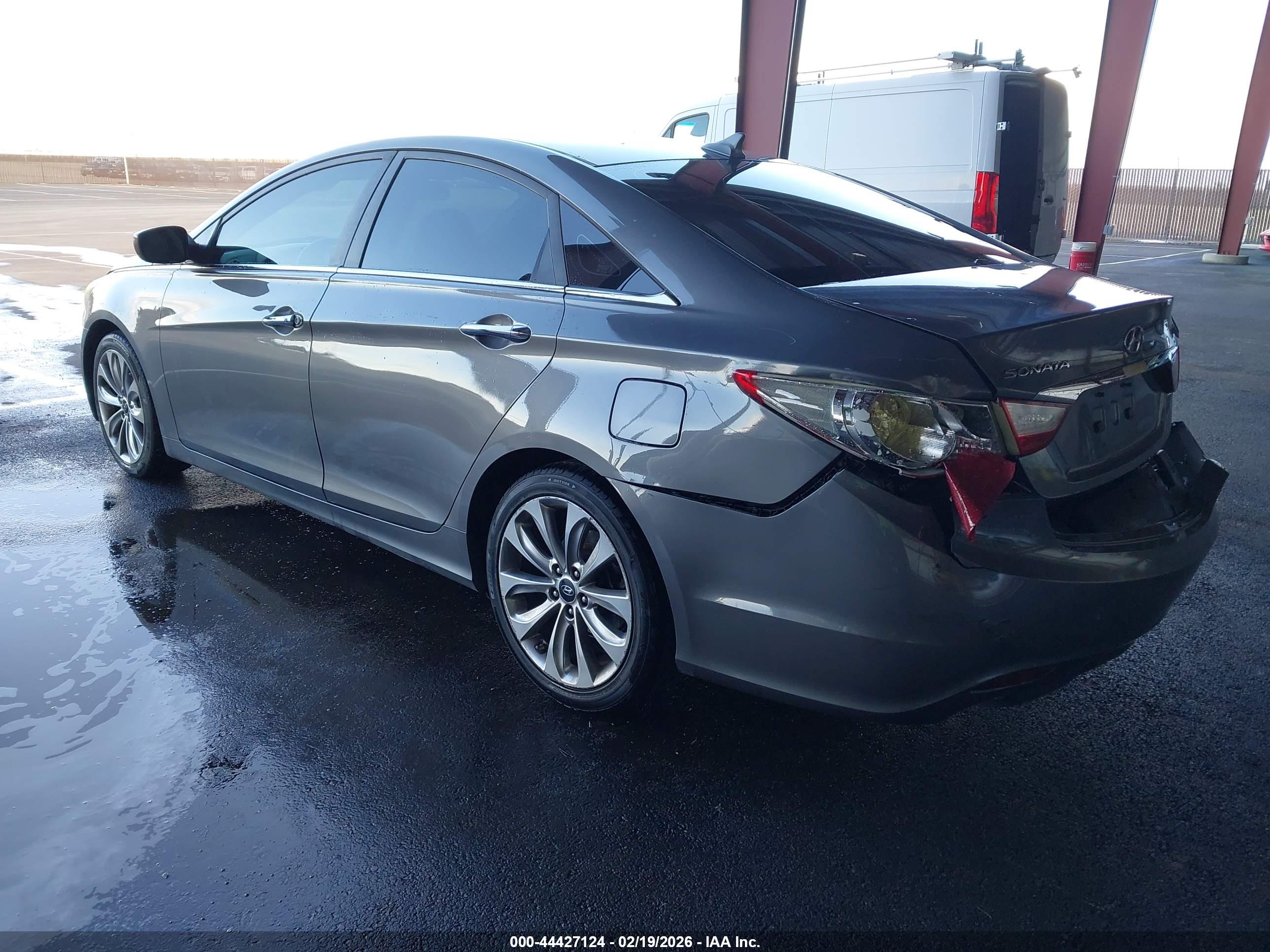 HYUNDAI SONATA image 3