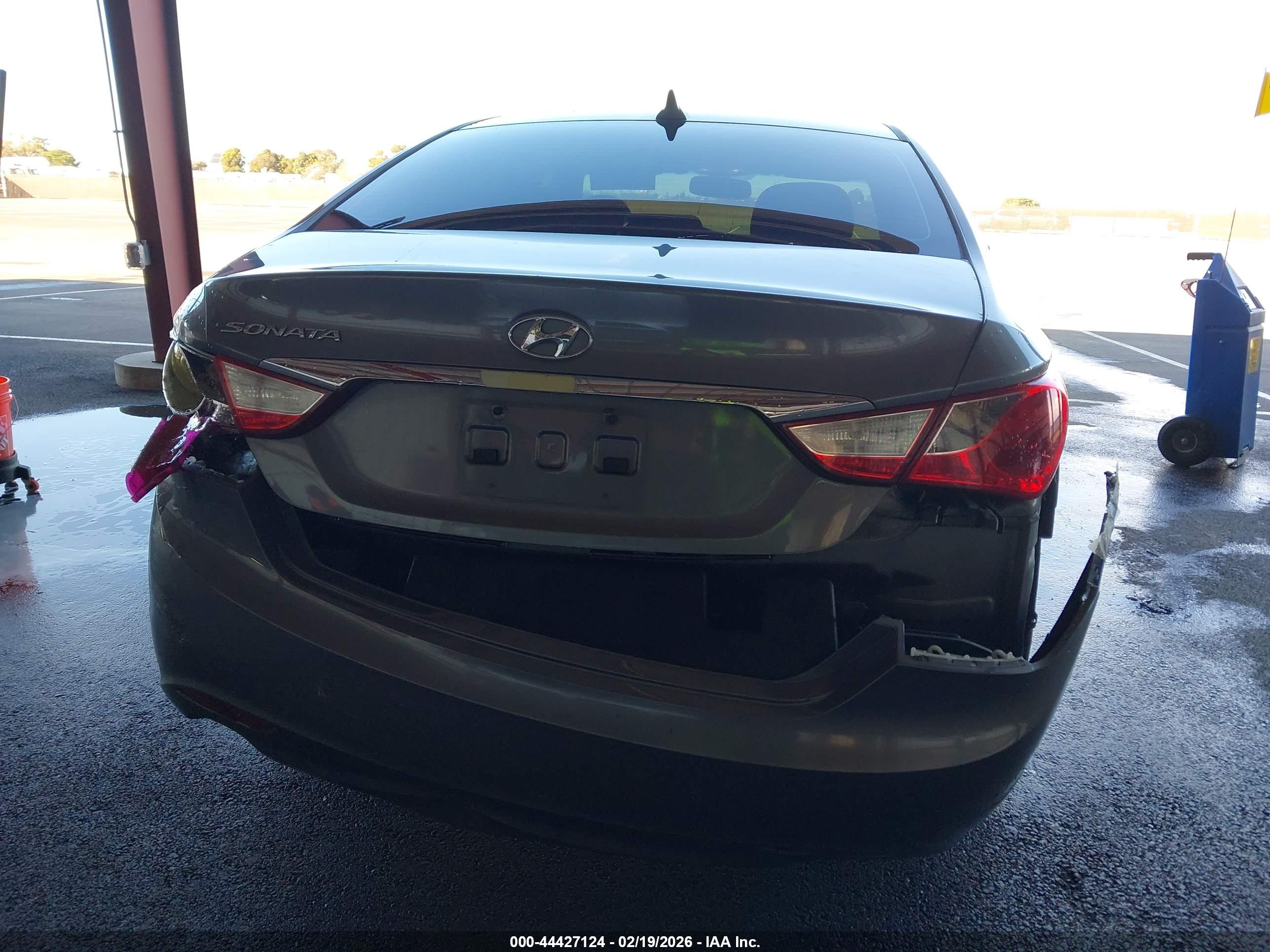 HYUNDAI SONATA image 6