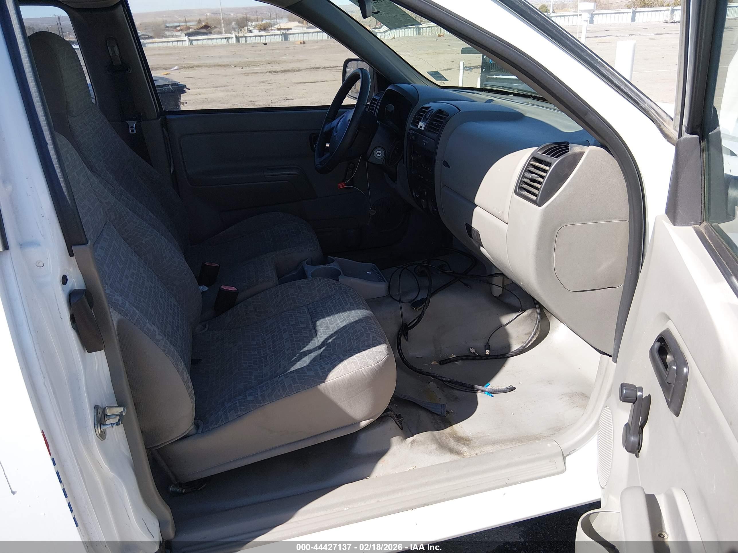 CHEVROLET COLORADO image 5