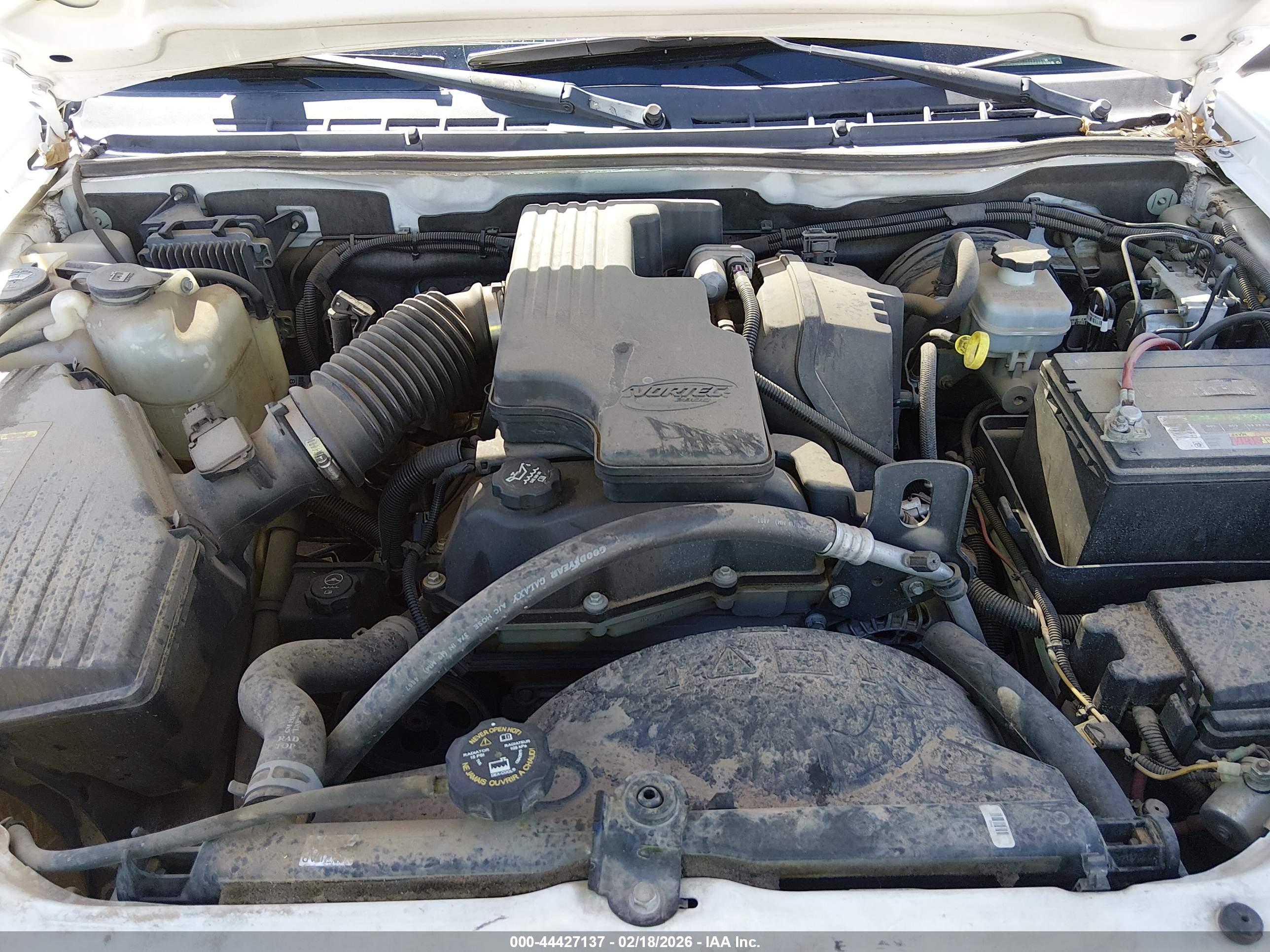 CHEVROLET COLORADO image 6