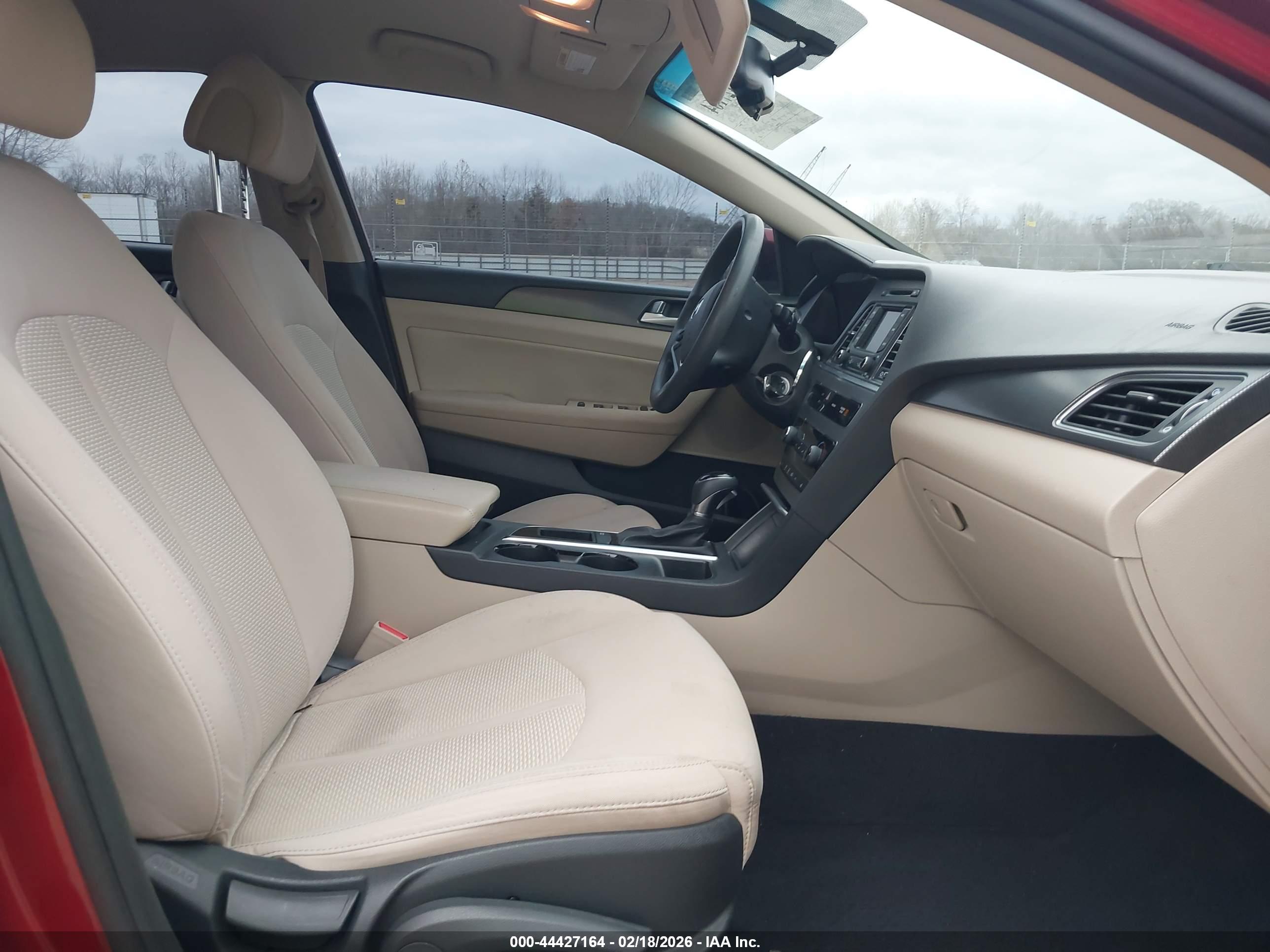HYUNDAI SONATA image 5