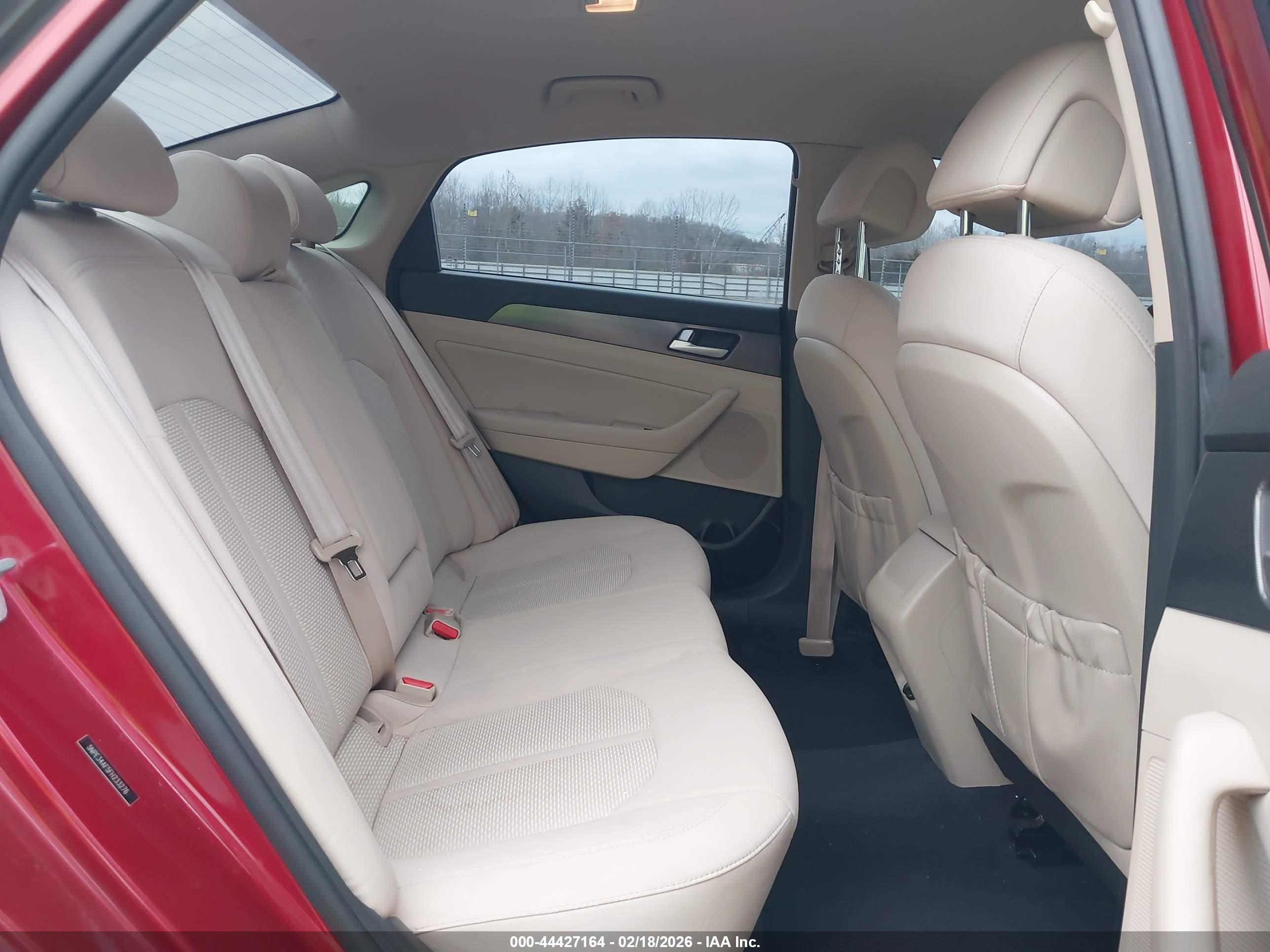 HYUNDAI SONATA image 8